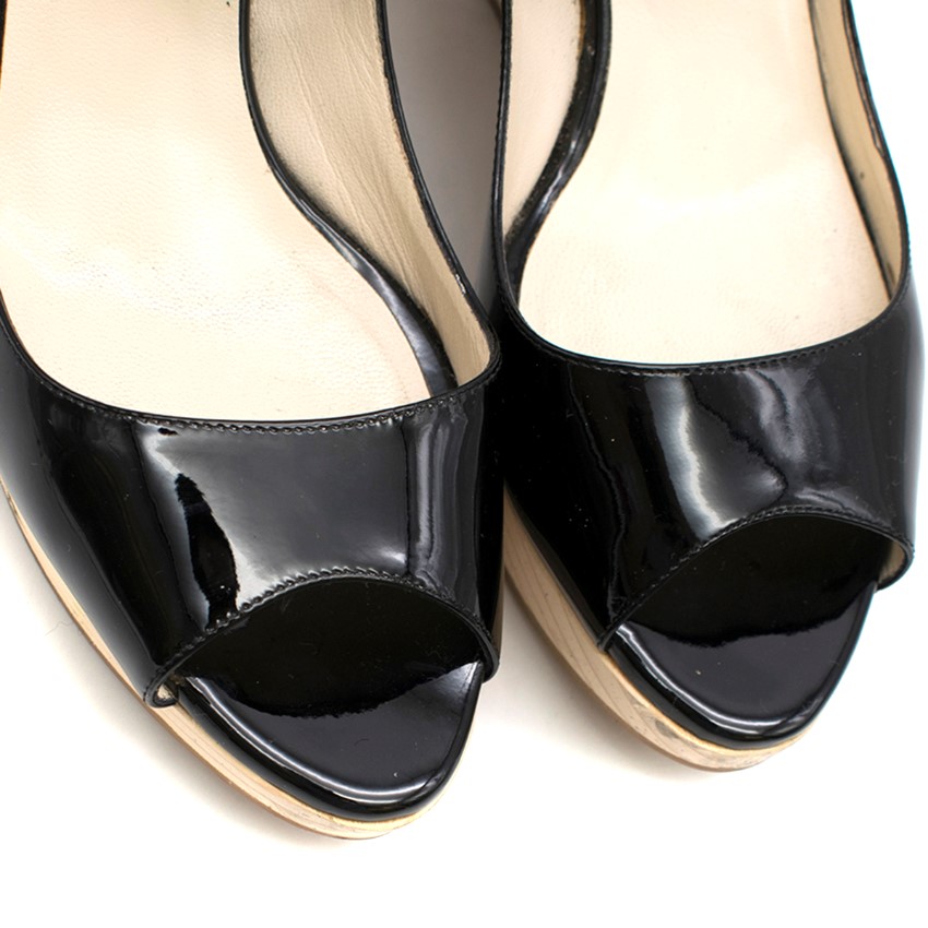 Preowned Rupert Sanderson Black Patent Leather Peep-Toe Wooden Wedges Size 355