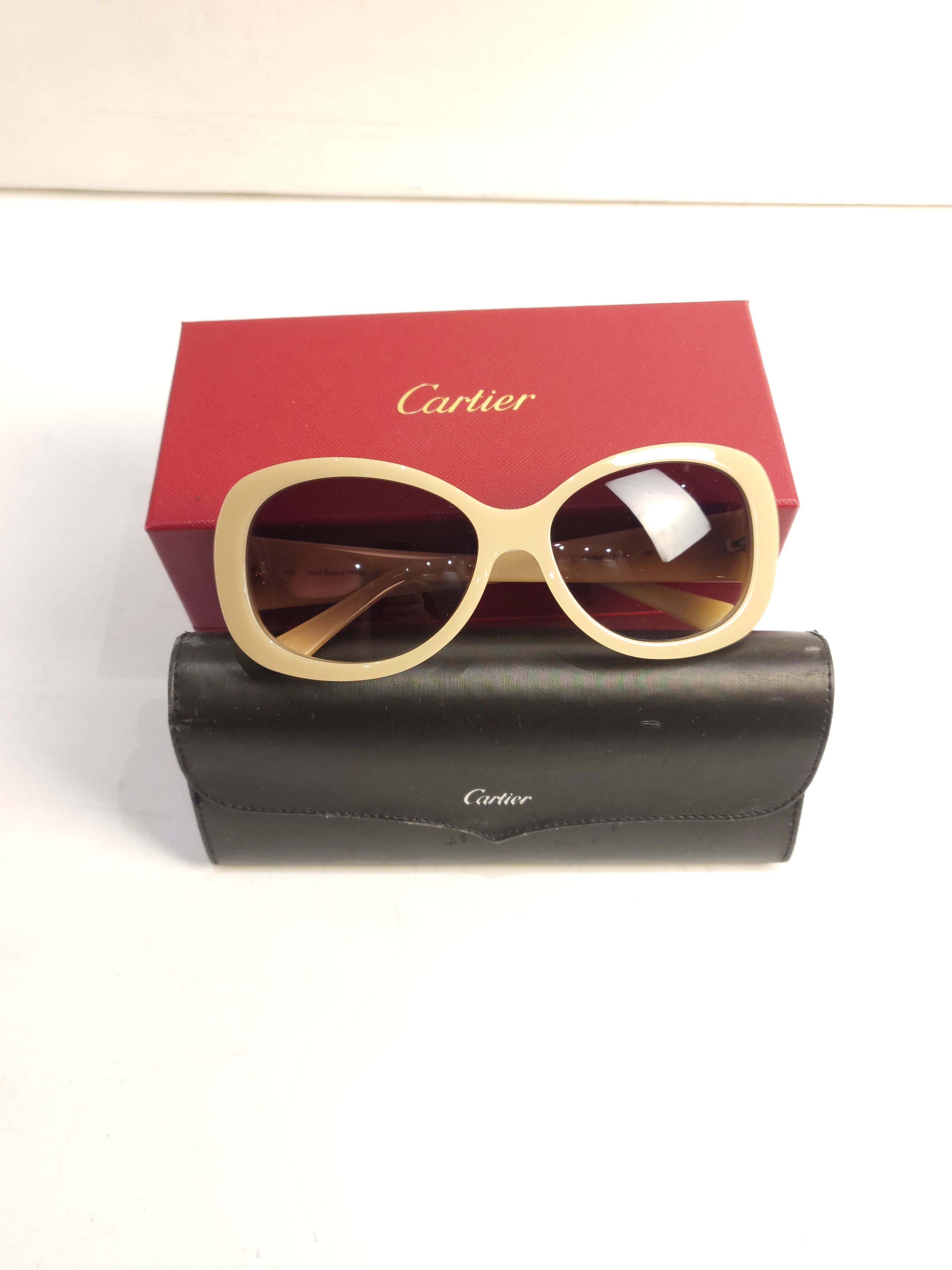 Preowned Cartier Beige Round Sunglasses acetate