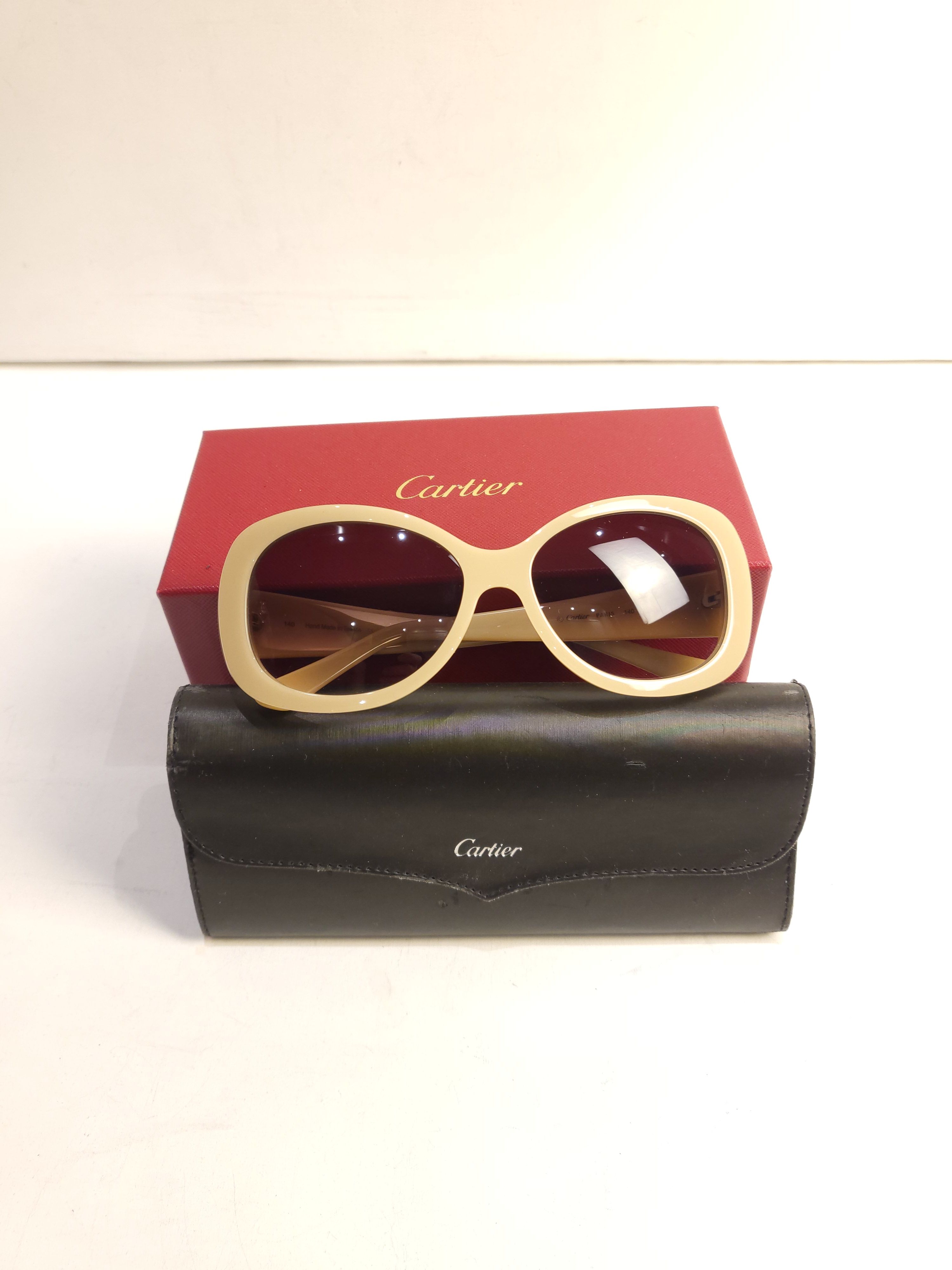 Preowned Cartier Beige Round Sunglasses acetate