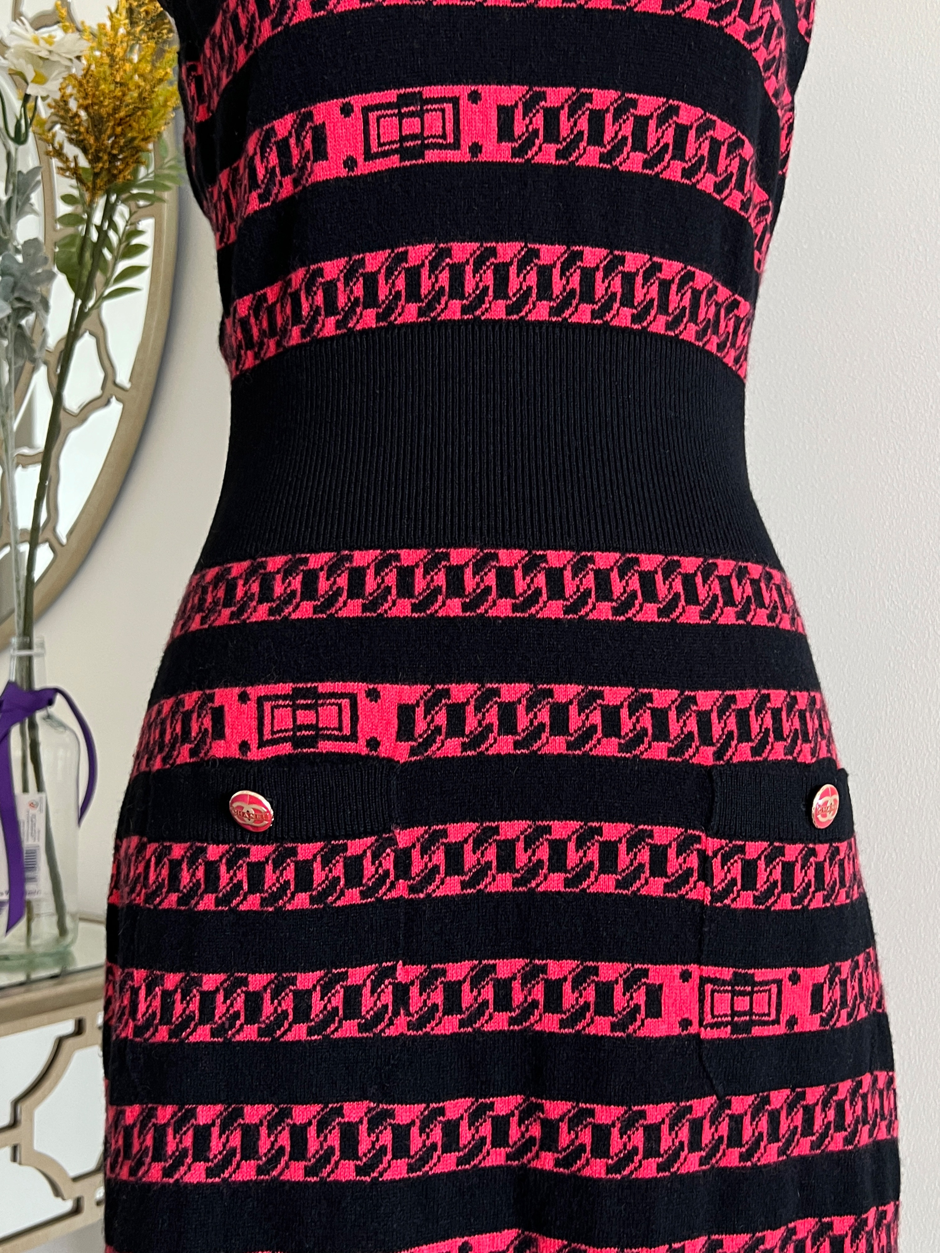 Chanel Black  Pink Cashmere Chain Print Dress Size XS multicolor