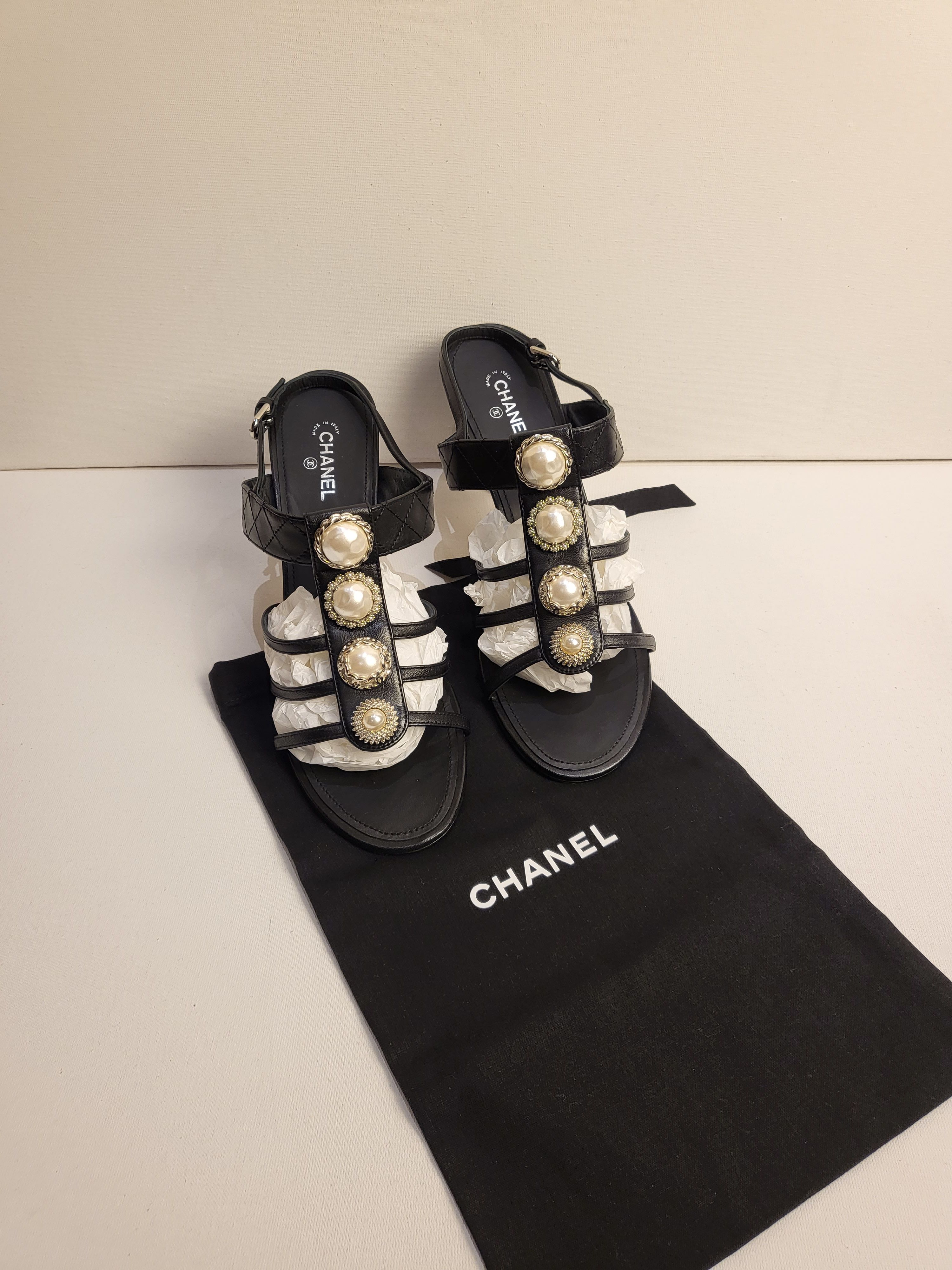 Chanel Black Faux Pearl Embellished Slingback Sandals Size 41 leather