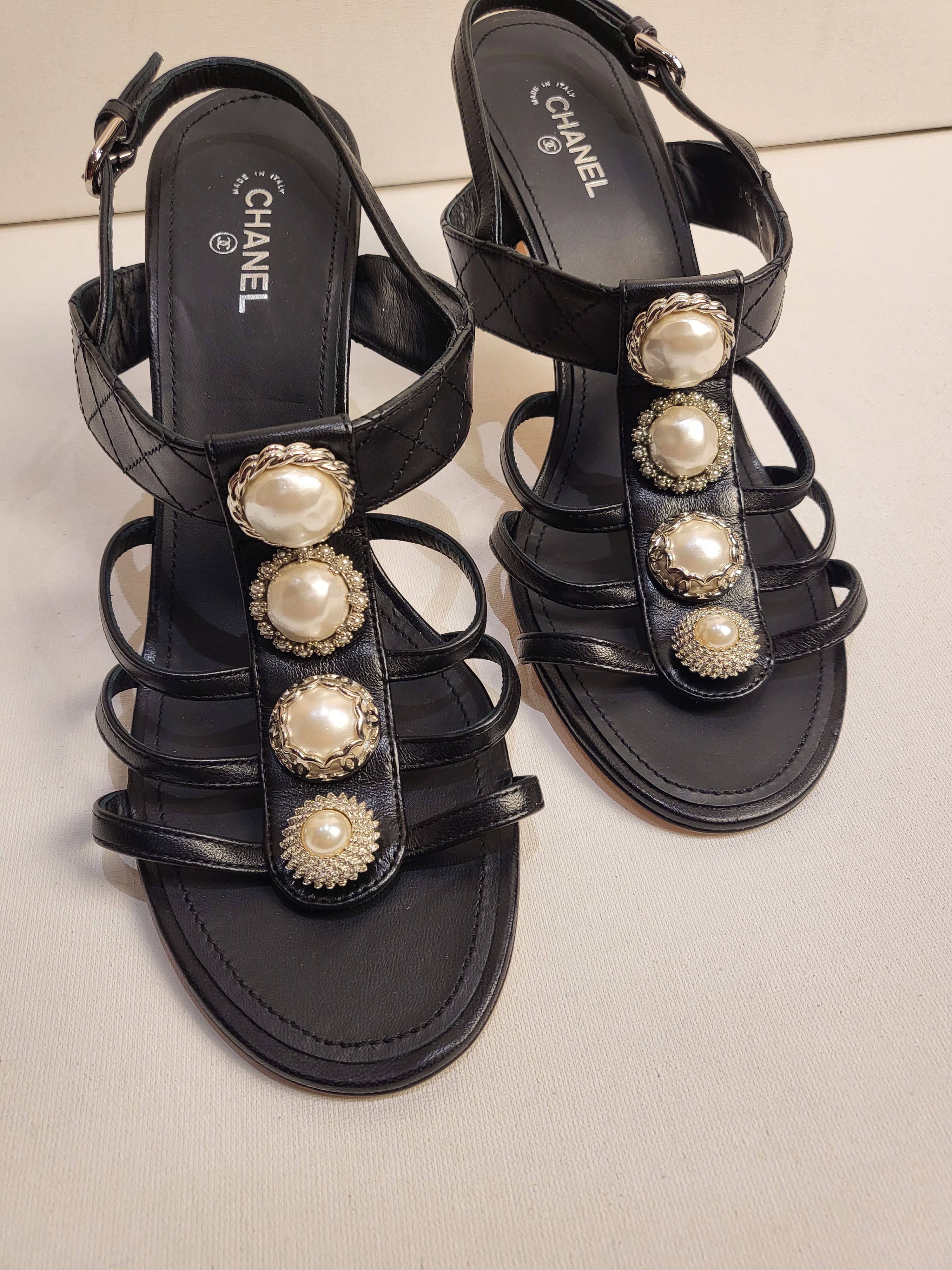 Chanel Black Faux Pearl Embellished Slingback Sandals Size 41 leather