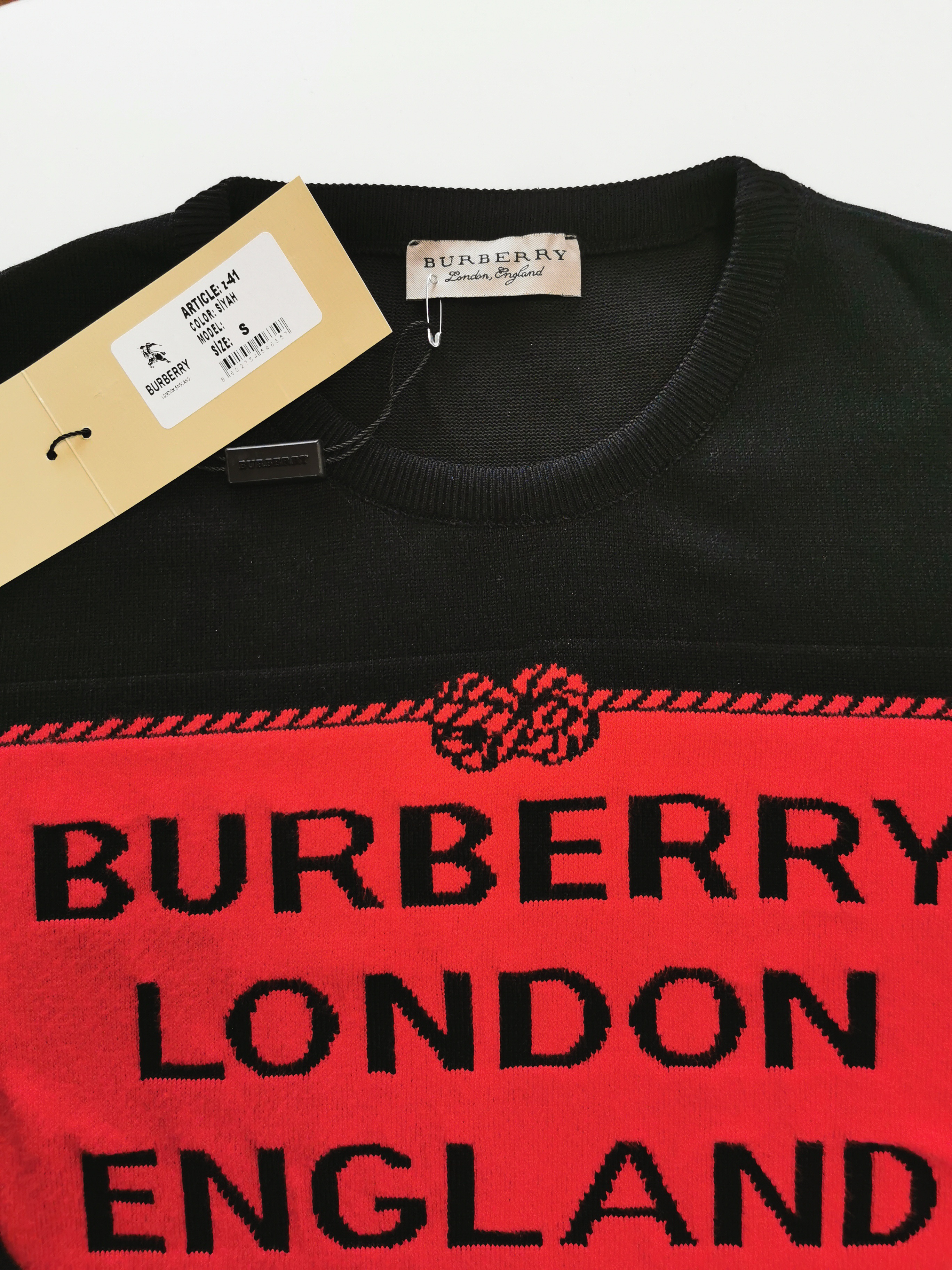 Burberry Black and Red Fine Knit Jumper Size S black/red cotton