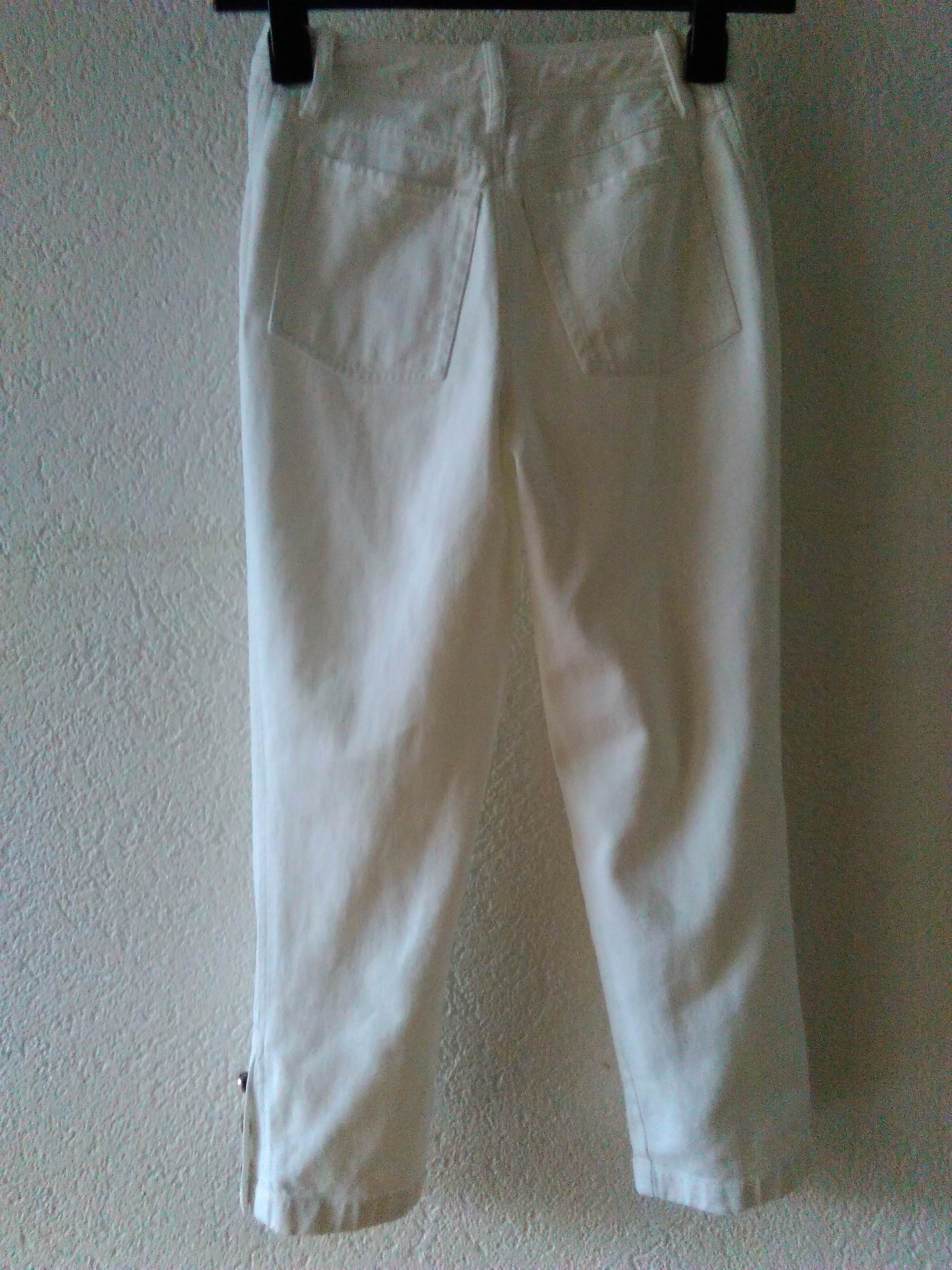 Preowned Chanel Boutique White Capri Jeans cotton