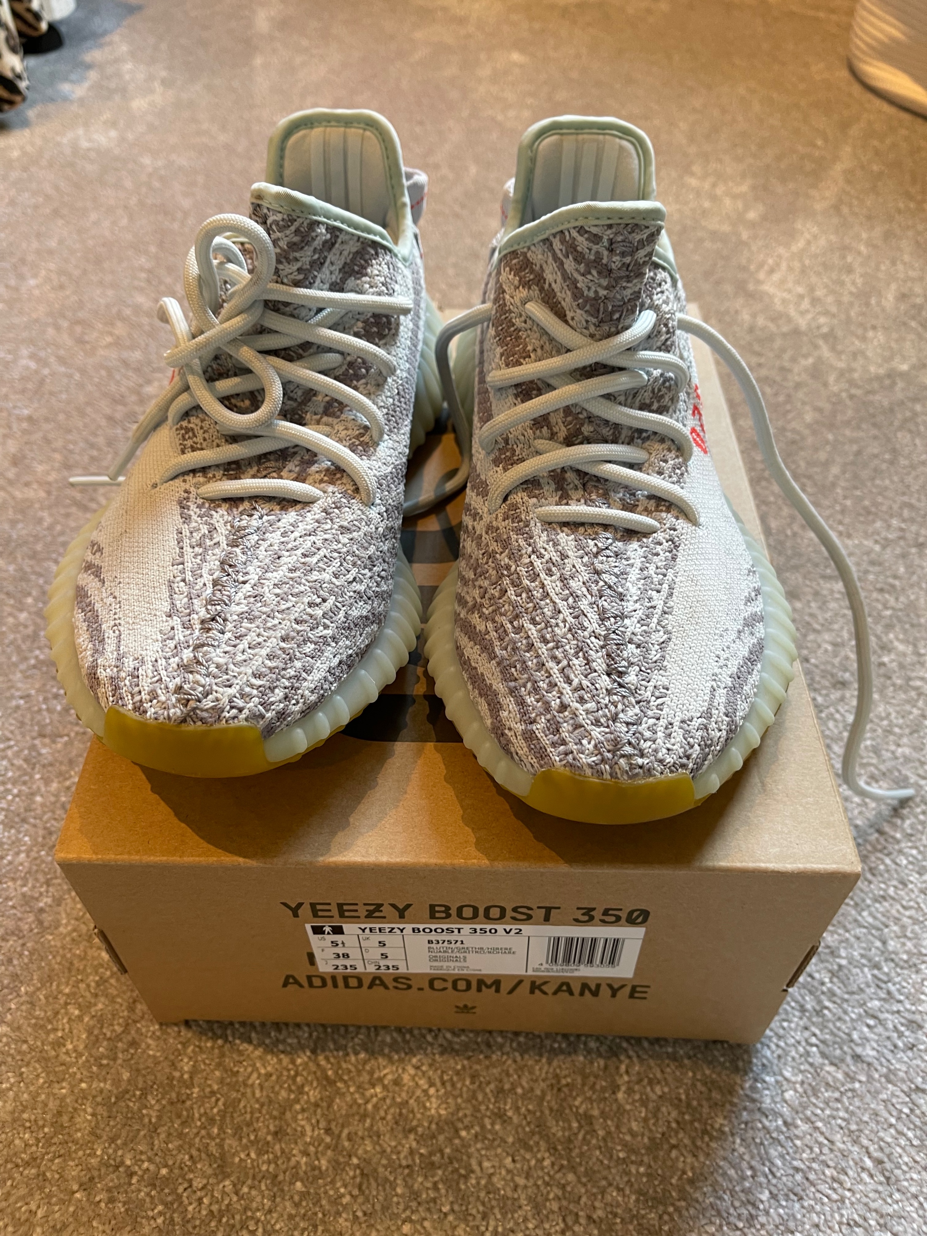 Preowned Yeezy Boost 350 V2 Blue Tint Size 38 fabric woven