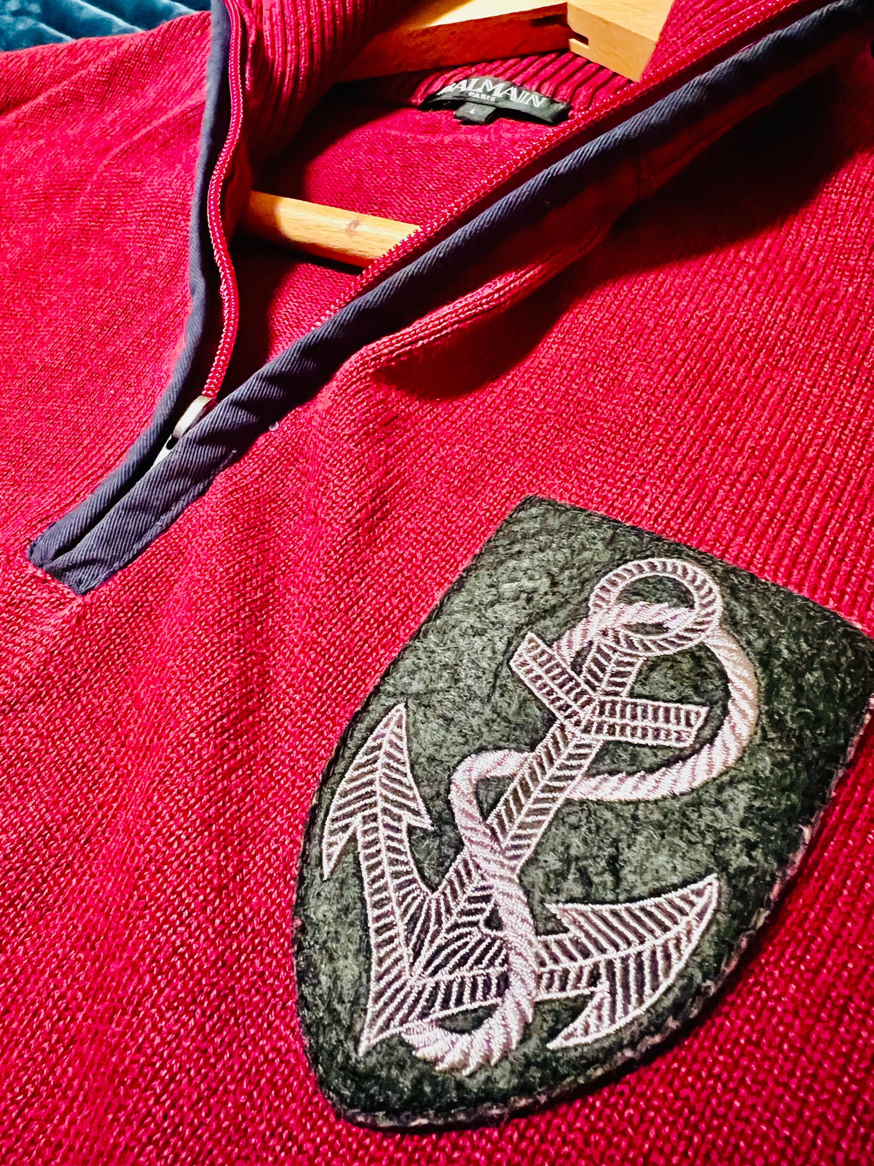 Men's Preowned Balmain Crest Detail Red Quarter Zip Jumper Size L Burgundy cotton