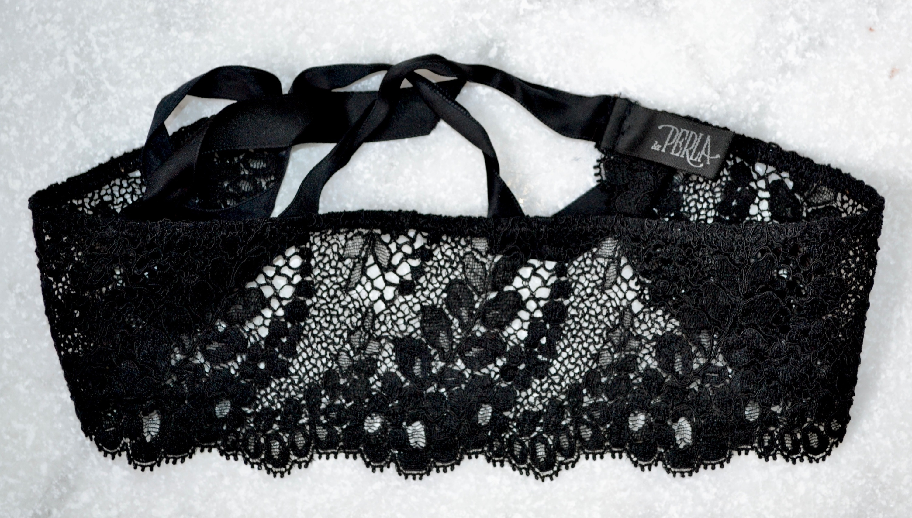 Preowned Black Lace Eye Mask without fabric label/lace/satin