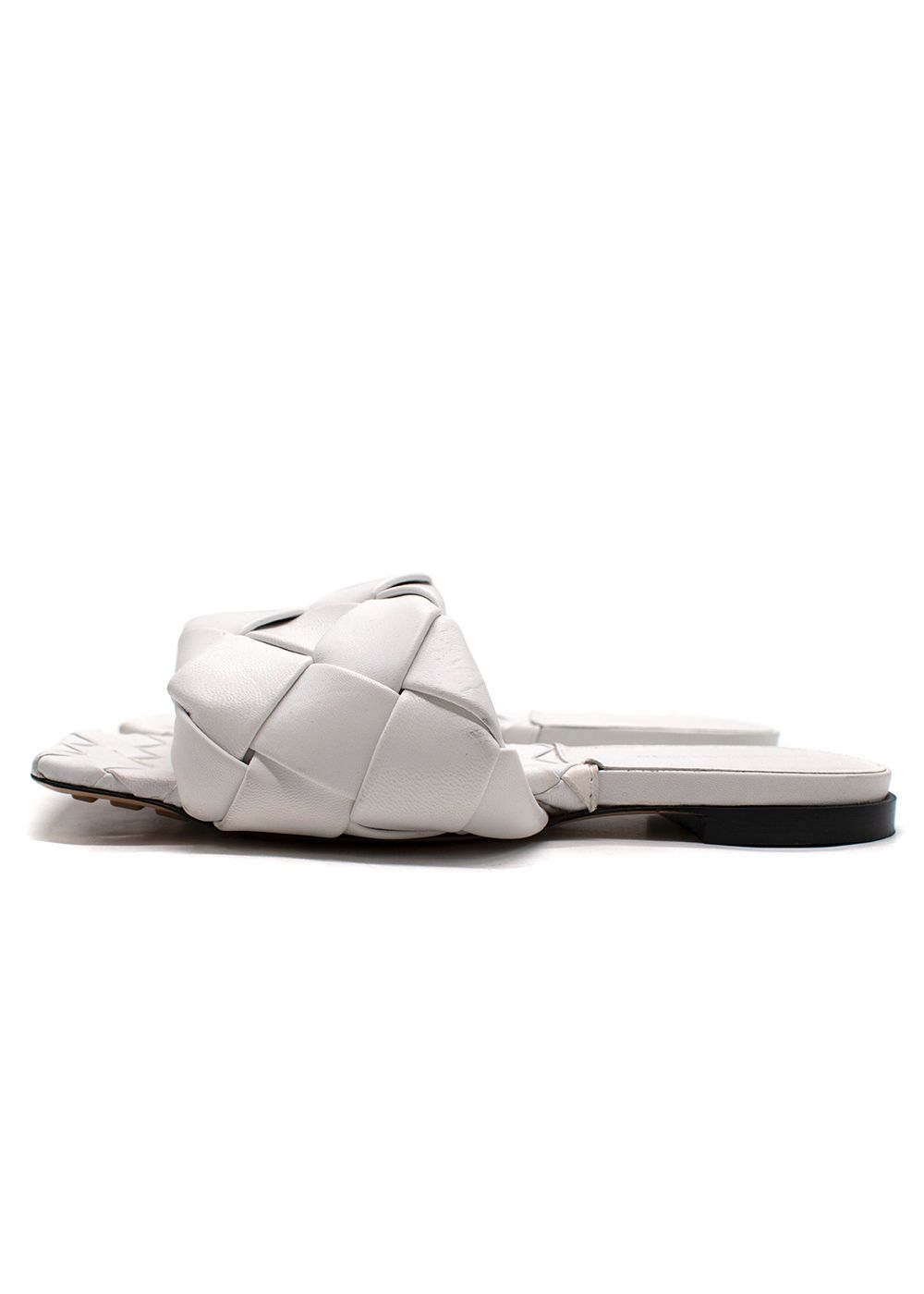 Preowned Bottega Veneta White Lido Intrecciato Sandals Size 39 leather