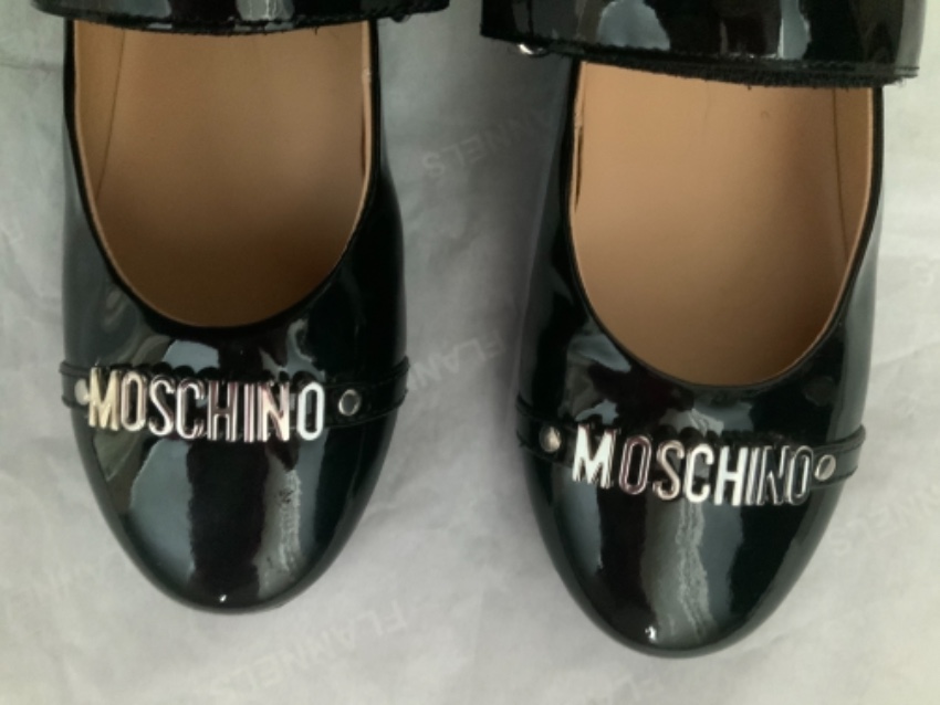 Boys Preowned Moschino Kids Size 28 Logo Mary-Janes Size 5 Years Black leather