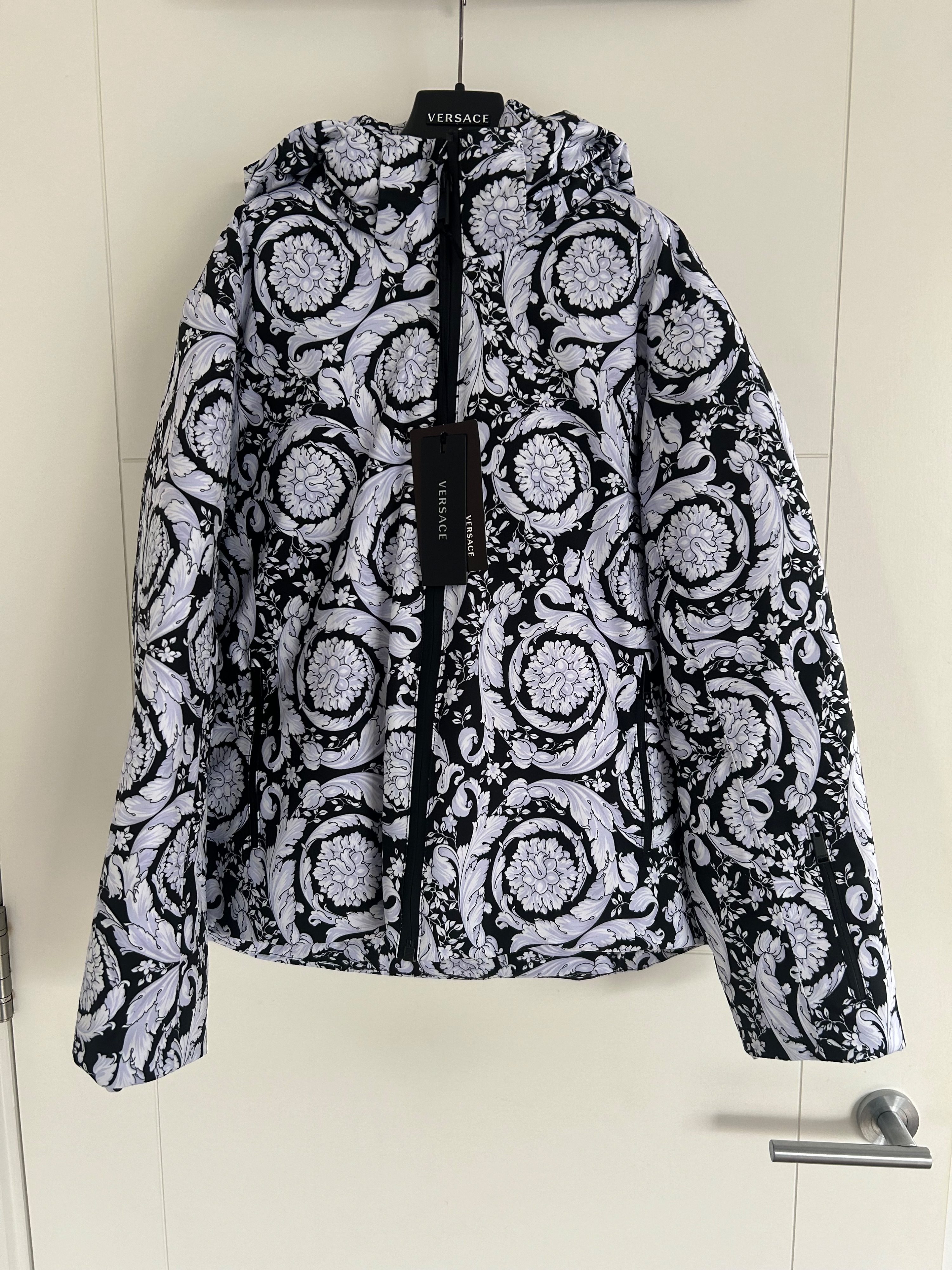 Boys Versace Kids Barocco Print Ski Jacket Size 10 Years + Grey and black polyester