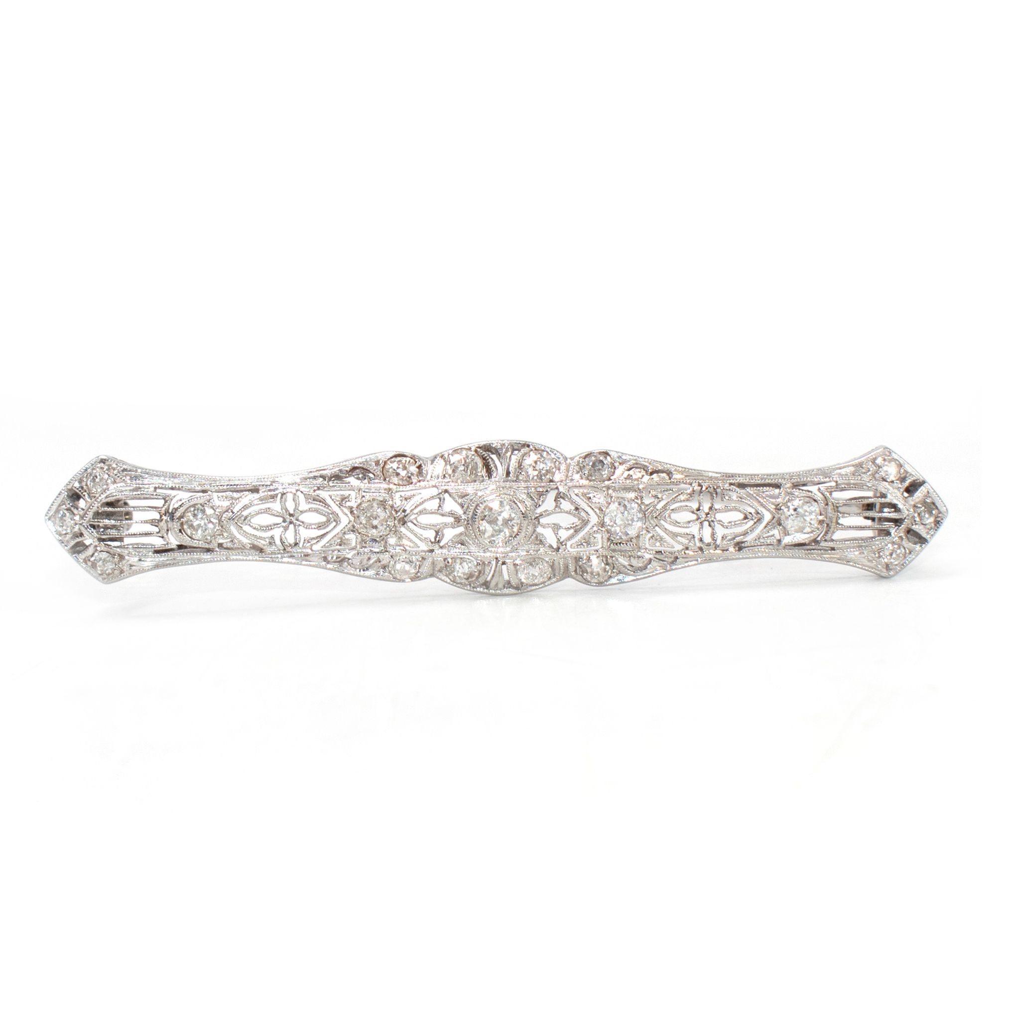 Bespoke 18kt White Gold Filigree Diamond Brooch silver