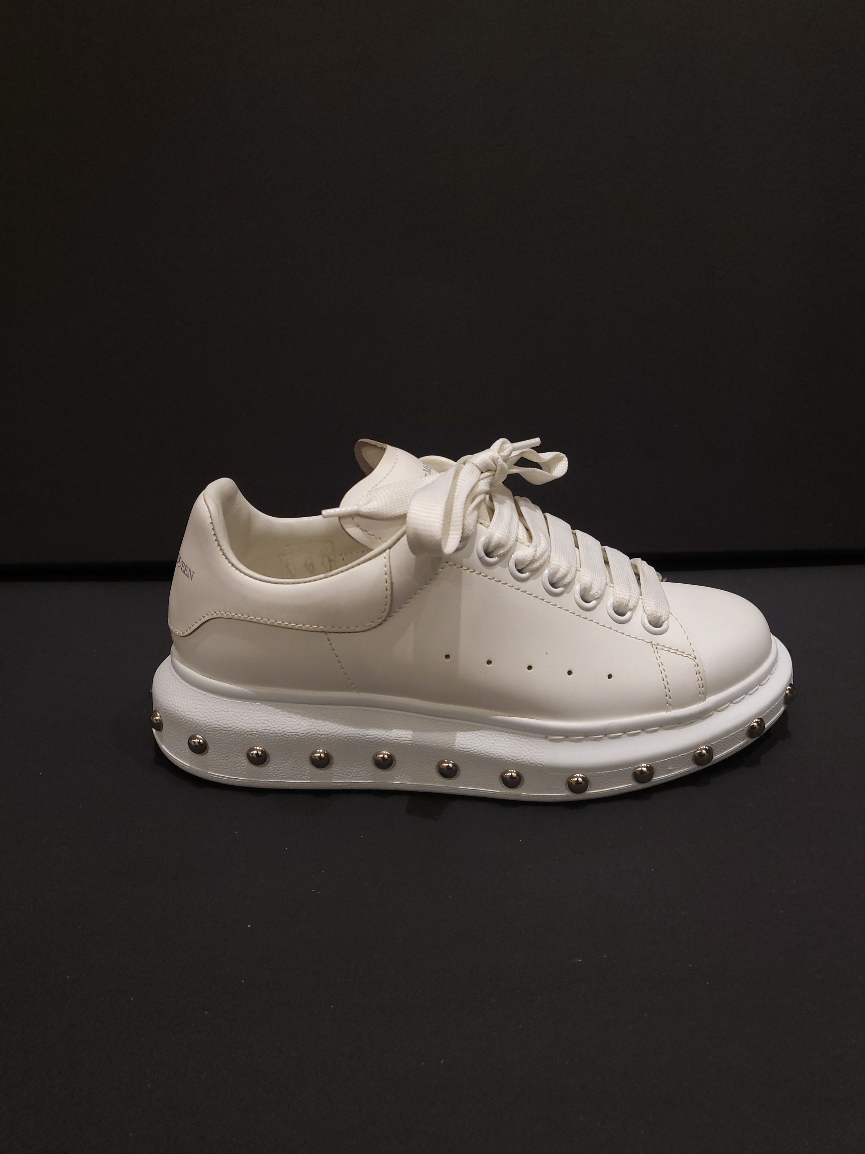 Preowned Alexander McQueen White Studded Platform Trainers Size 38 leather