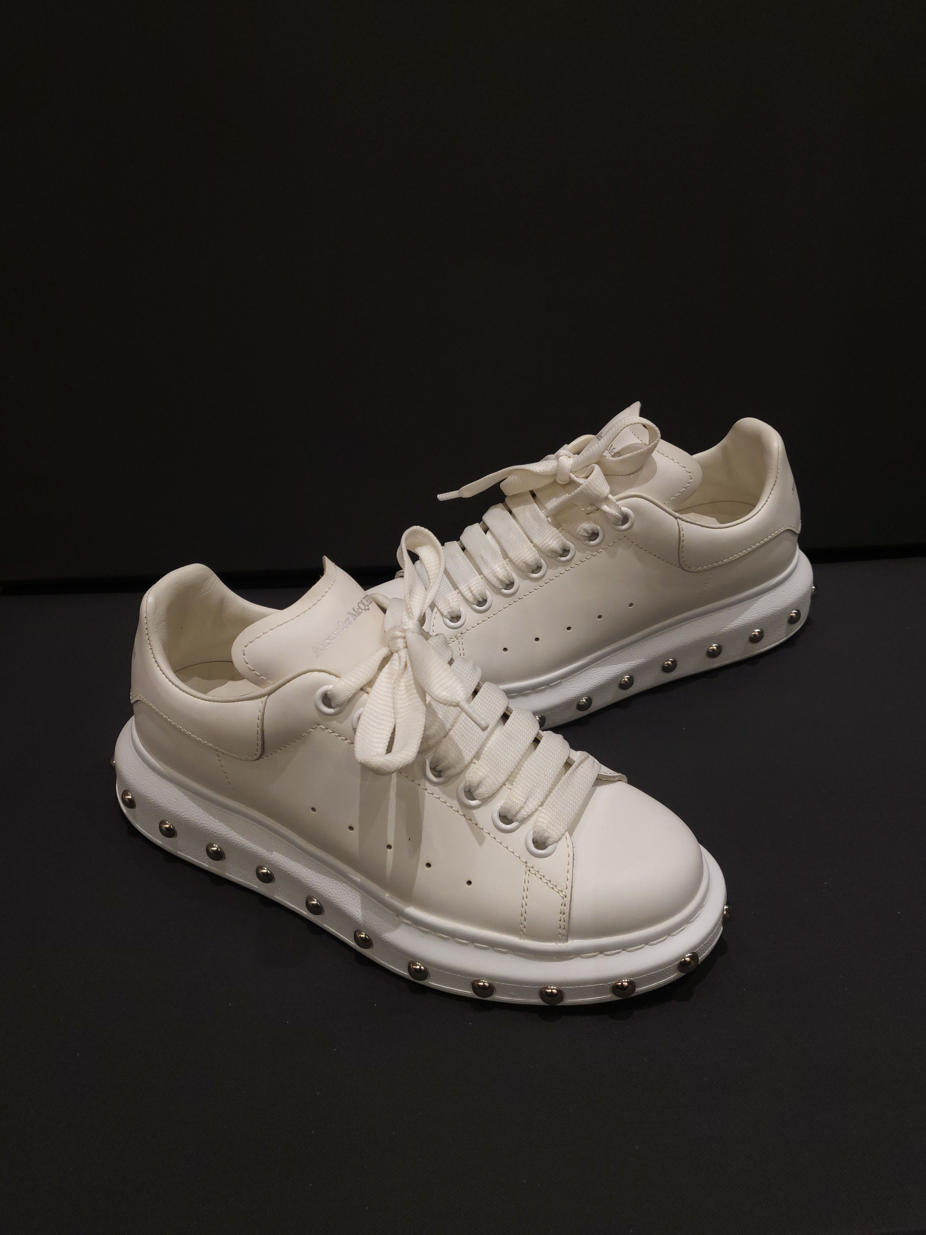 Preowned Alexander McQueen White Studded Platform Trainers Size 38 leather