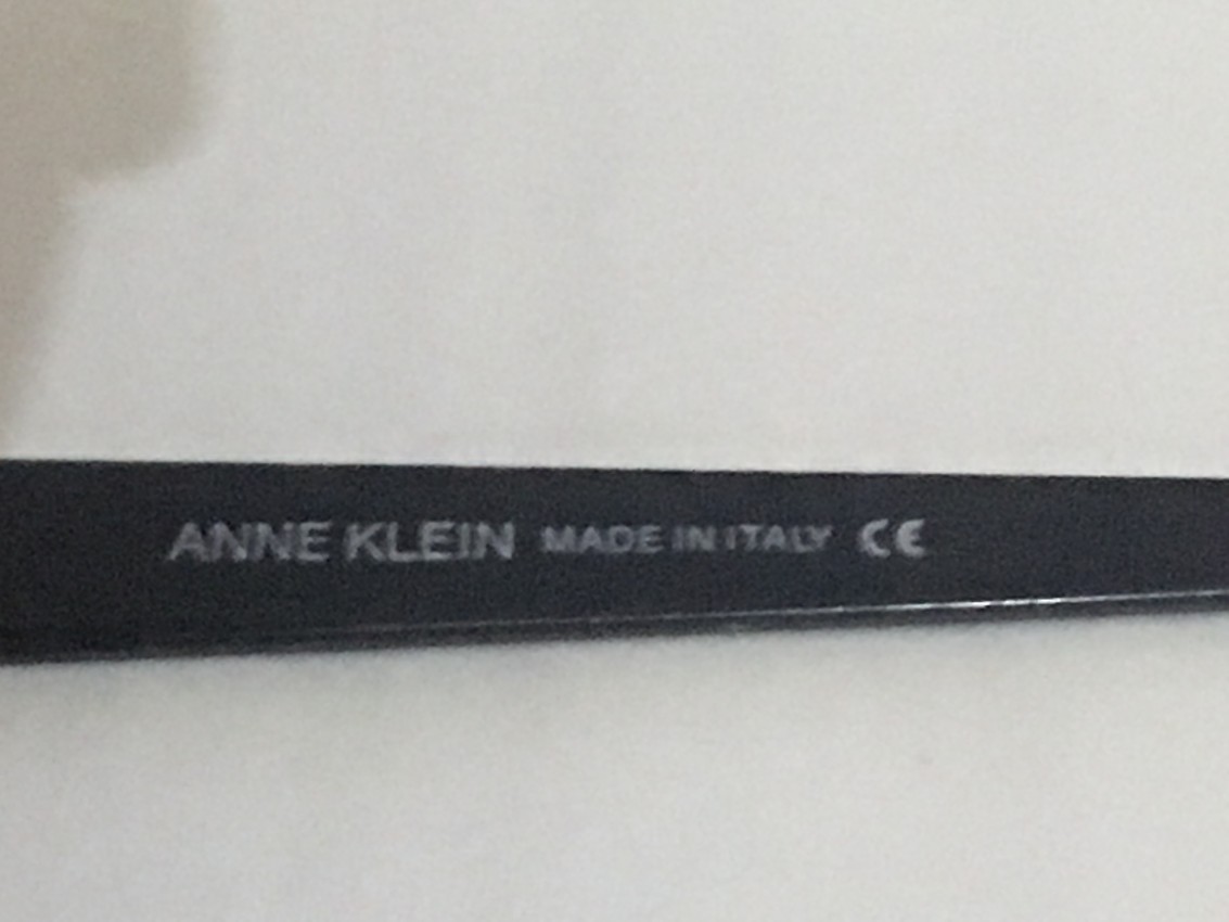 Preowned Anne Klein K1003 Sunglasses Black plastic