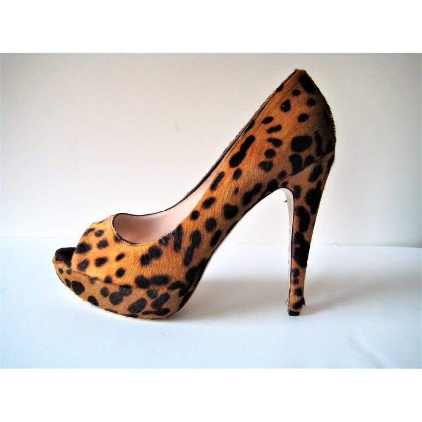 Preowned Miu Miu St Mini Leopard Peeptoe Pumps Size 375 Animal Print ponystyle calfskin