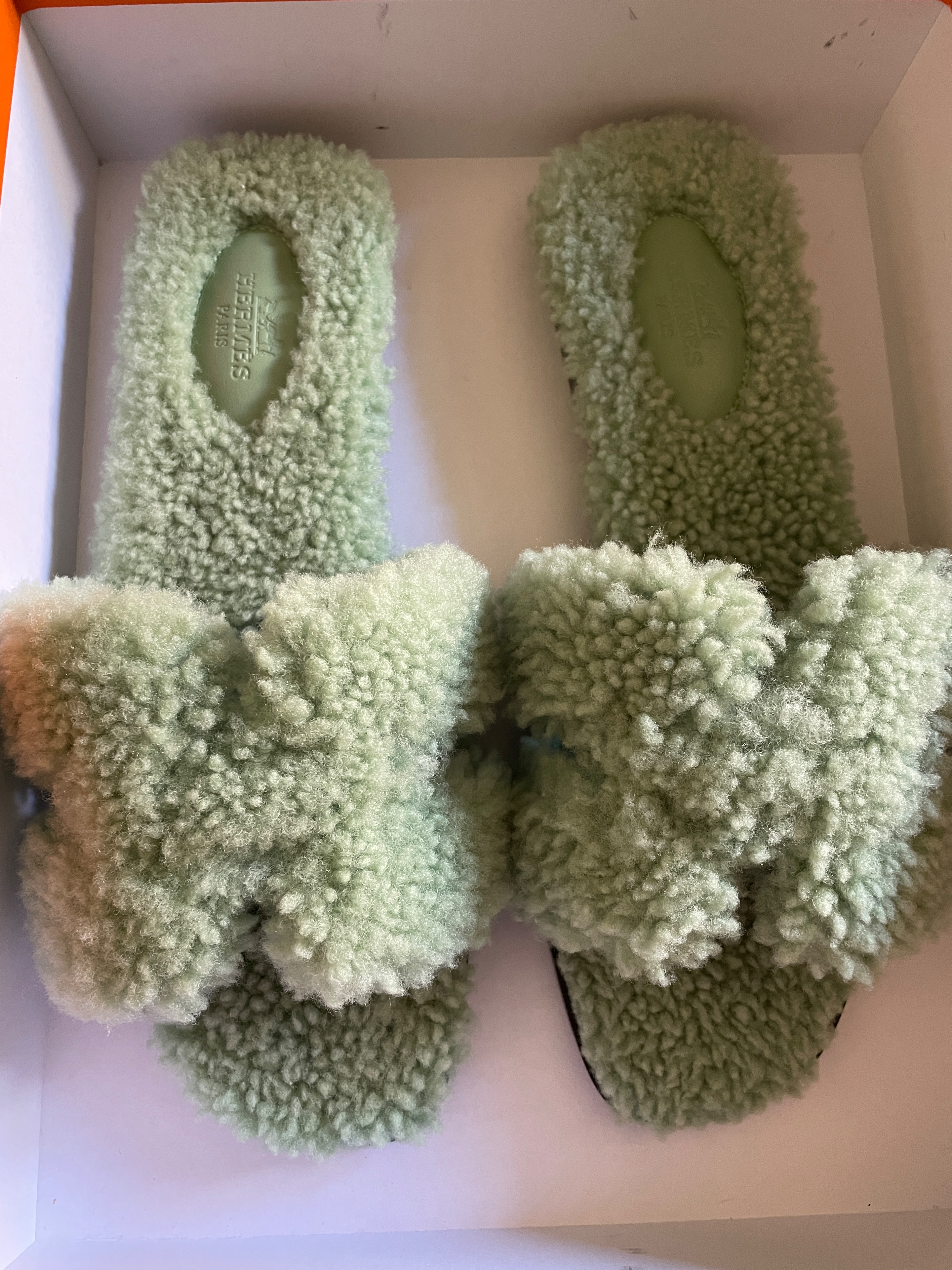 Hermes Vert D'eau Shearling Oran Sandals Size 38 VERT DE EU fur