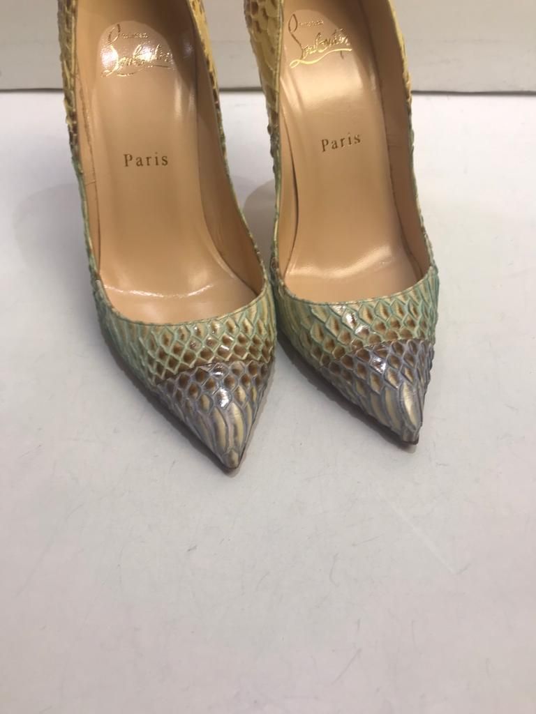 Preowned Christian Louboutin Multicolour snakeskin heeled pumps Size 375 Multi eel