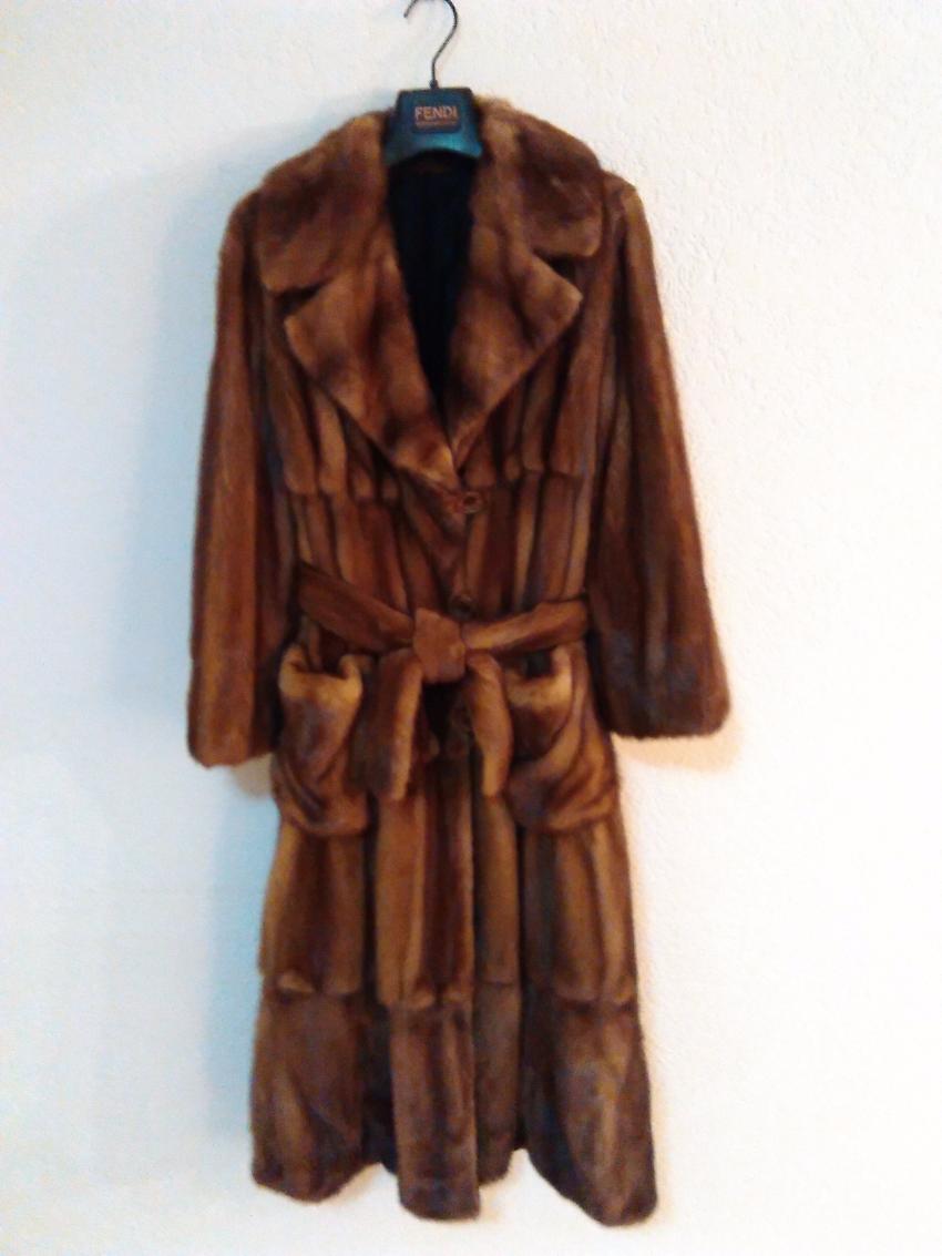 Preowned Fendi wild Mink Reversible Fur coat Gold