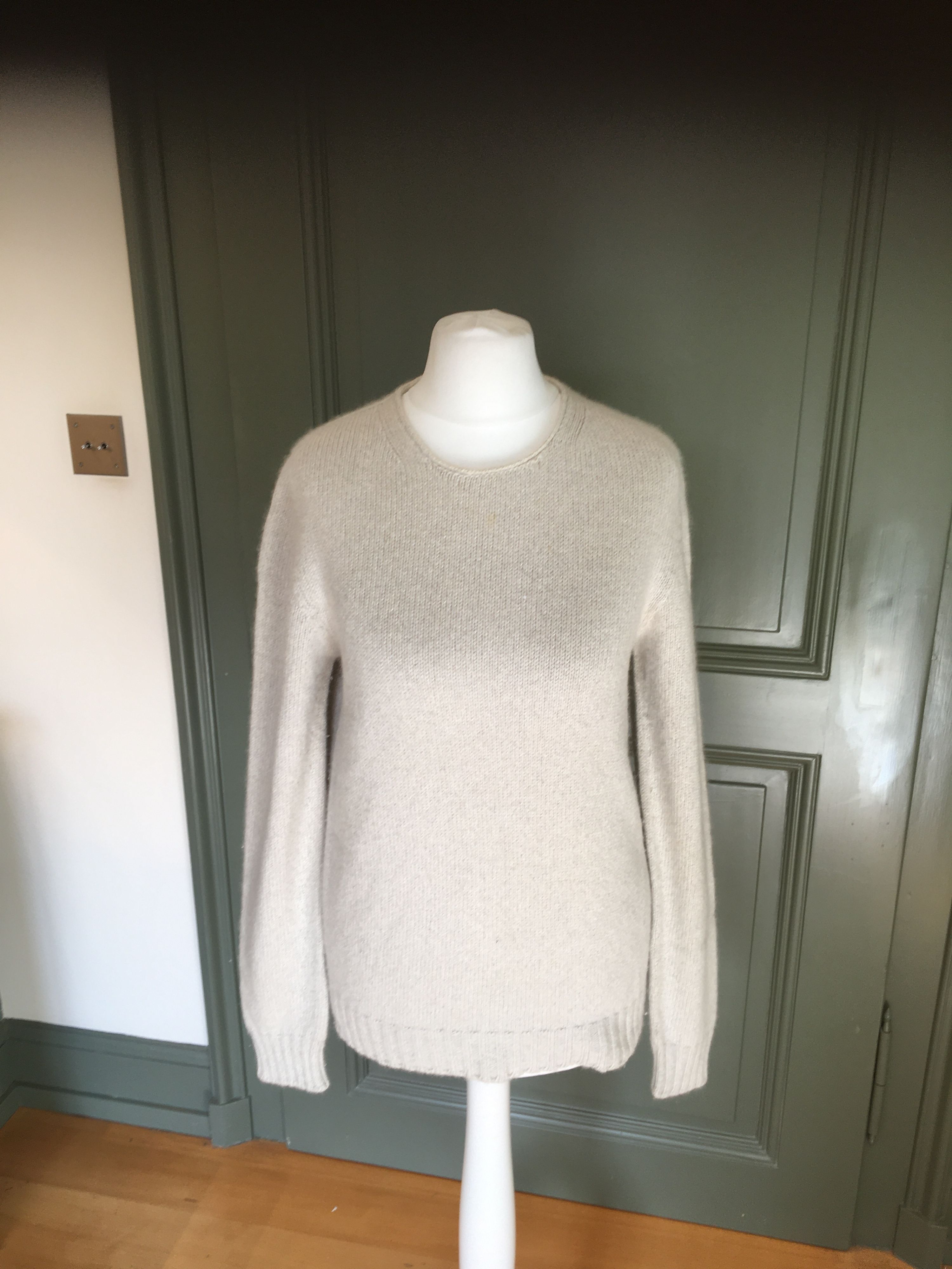 Preowned Hermes Crew Neck Cashmere Jumper Size S oatmeal