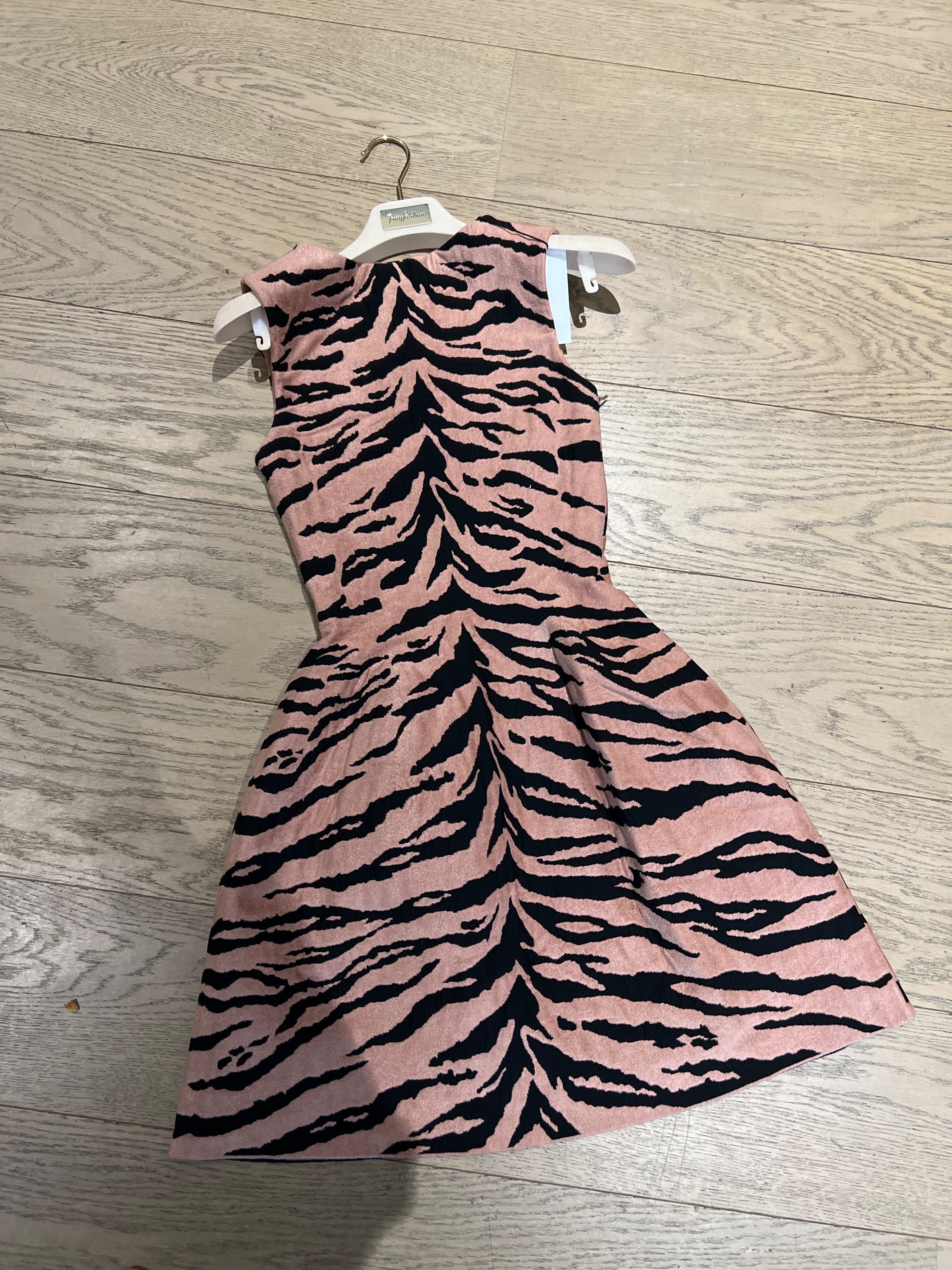 Alaia tiger print intarsia knit skater dress Size S Beige and black tiger print jaquard