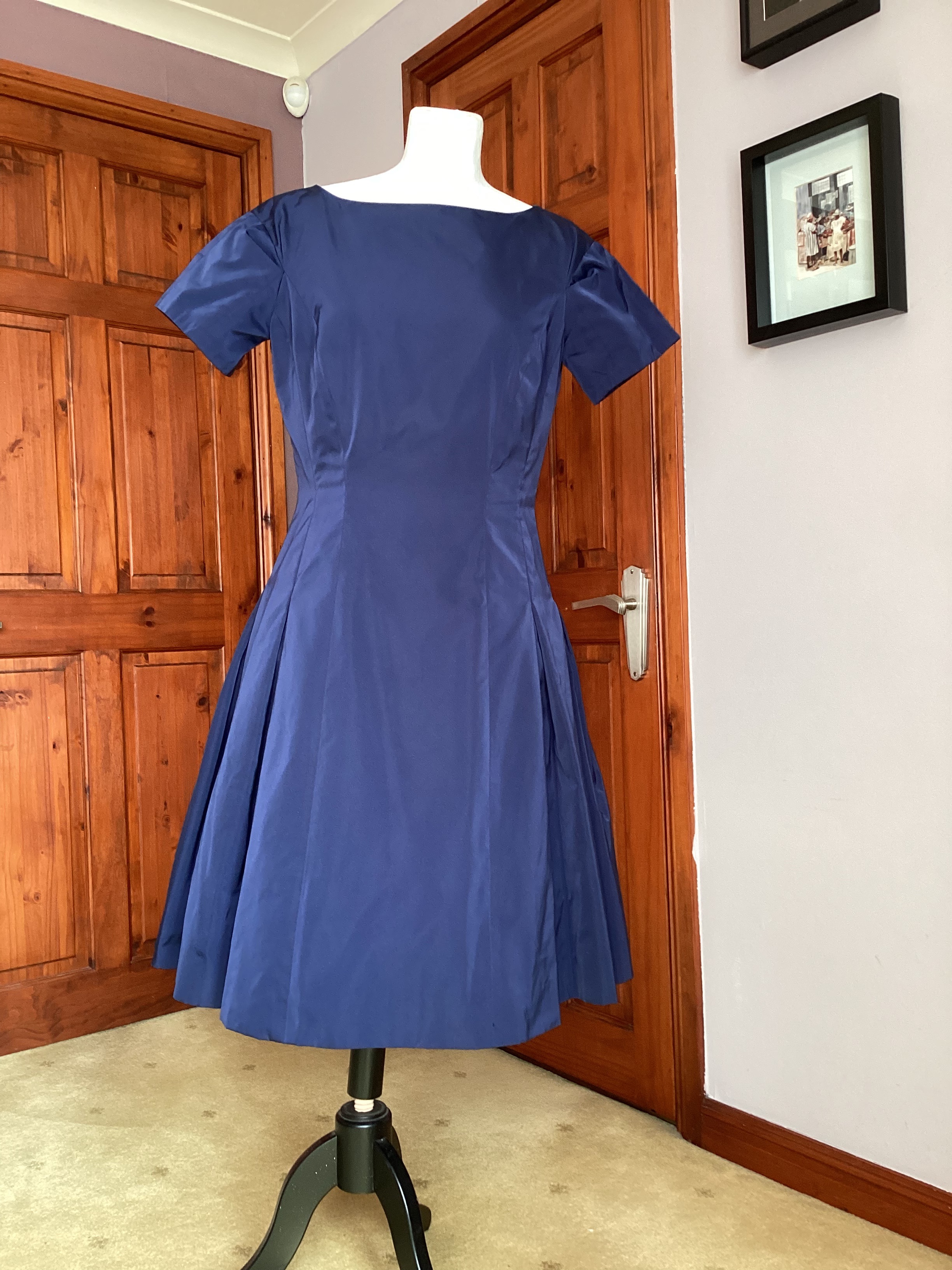 Preowned Oscar de la Renta Box Pleated Short Sleeved Silk Blend Dress Size M Blue silk/polyester