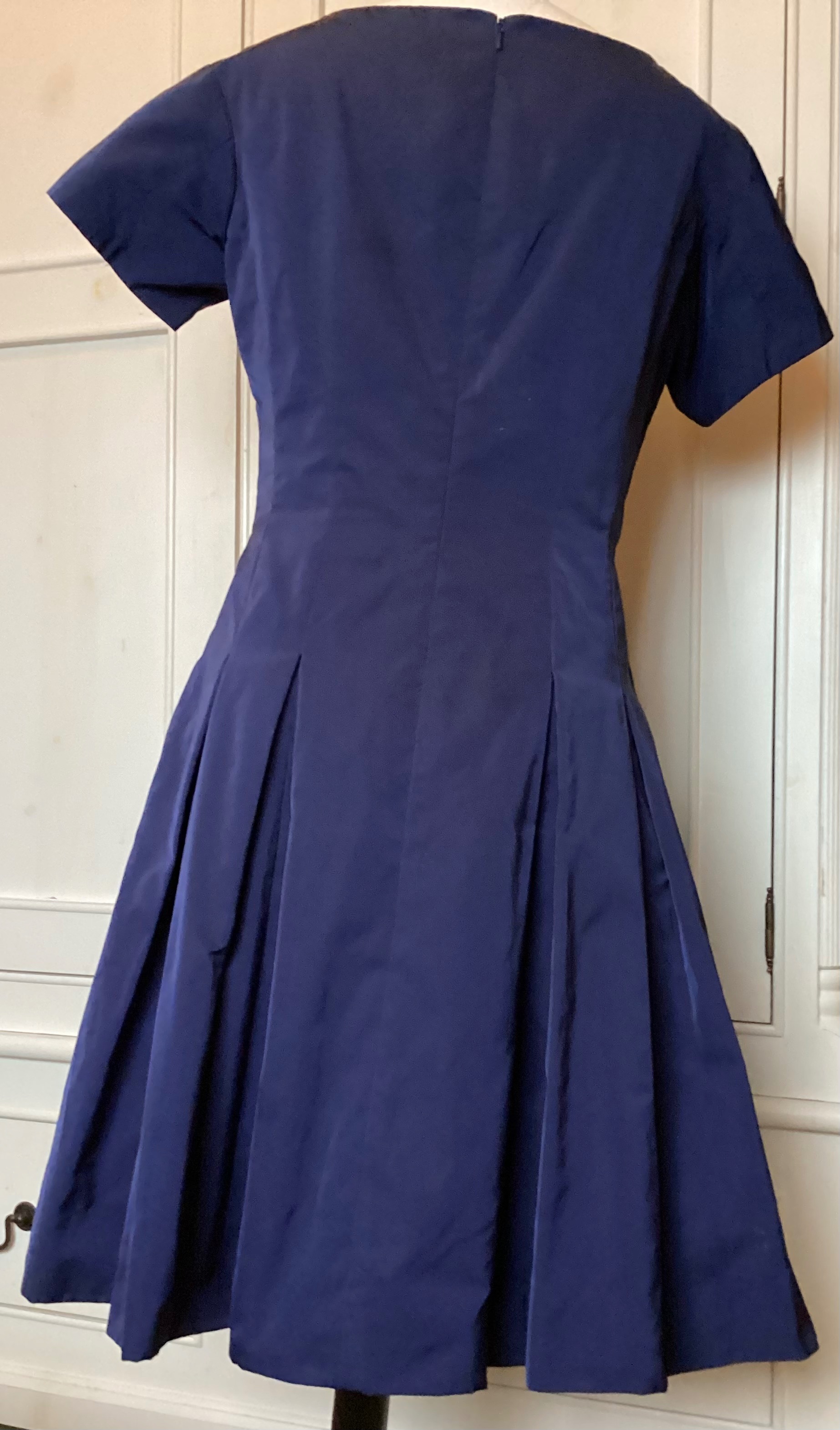 Preowned Oscar de la Renta Box Pleated Short Sleeved Silk Blend Dress Size M Blue silk/polyester