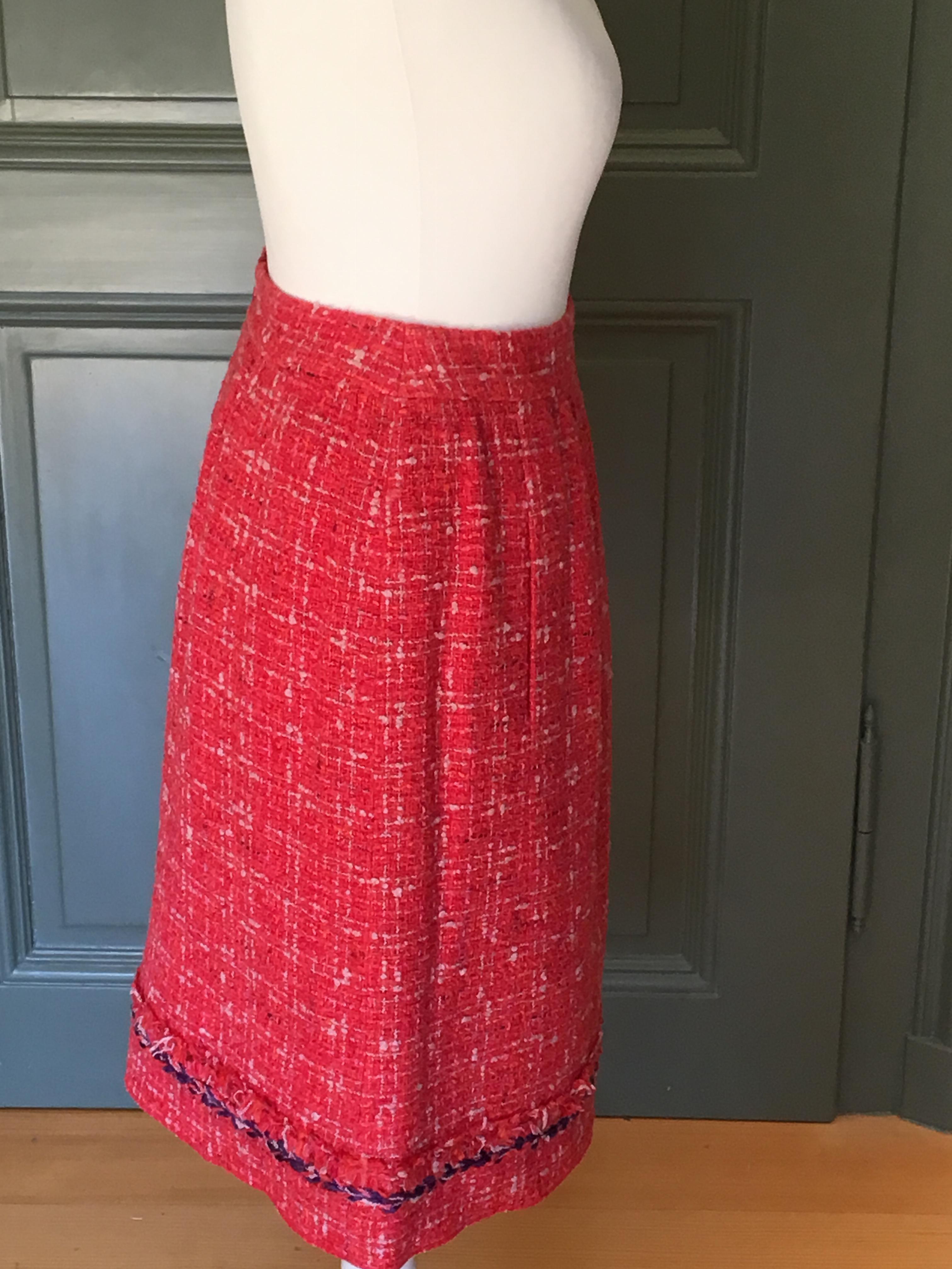 Preowned Chanel Red Tweed Boucle Skirt Size S Pink cotton