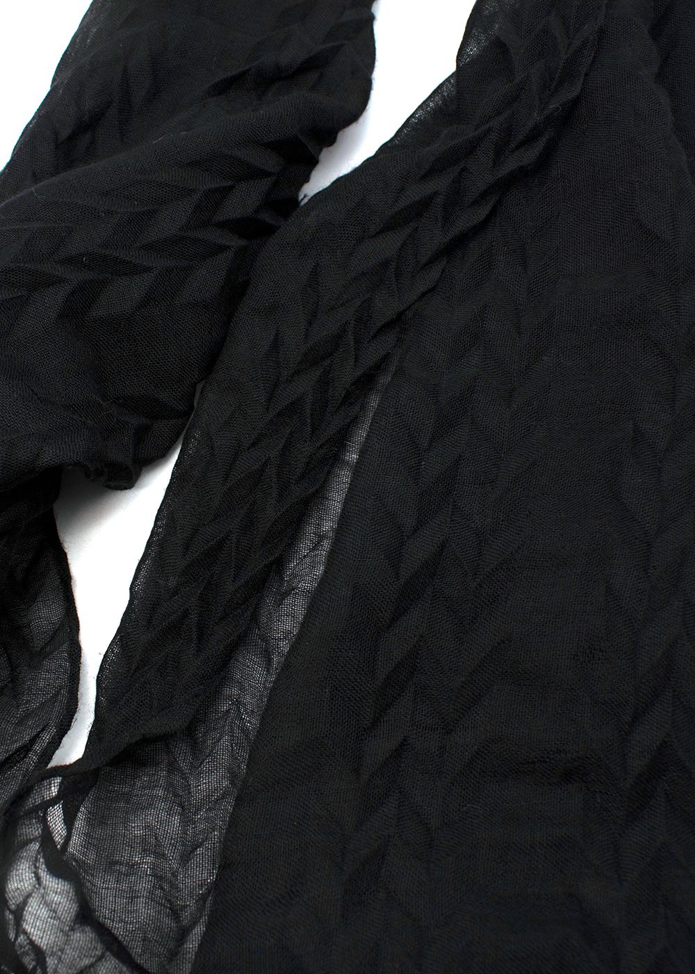 Preowned Agnona Zig Zag Pleat Black Silk Scarf