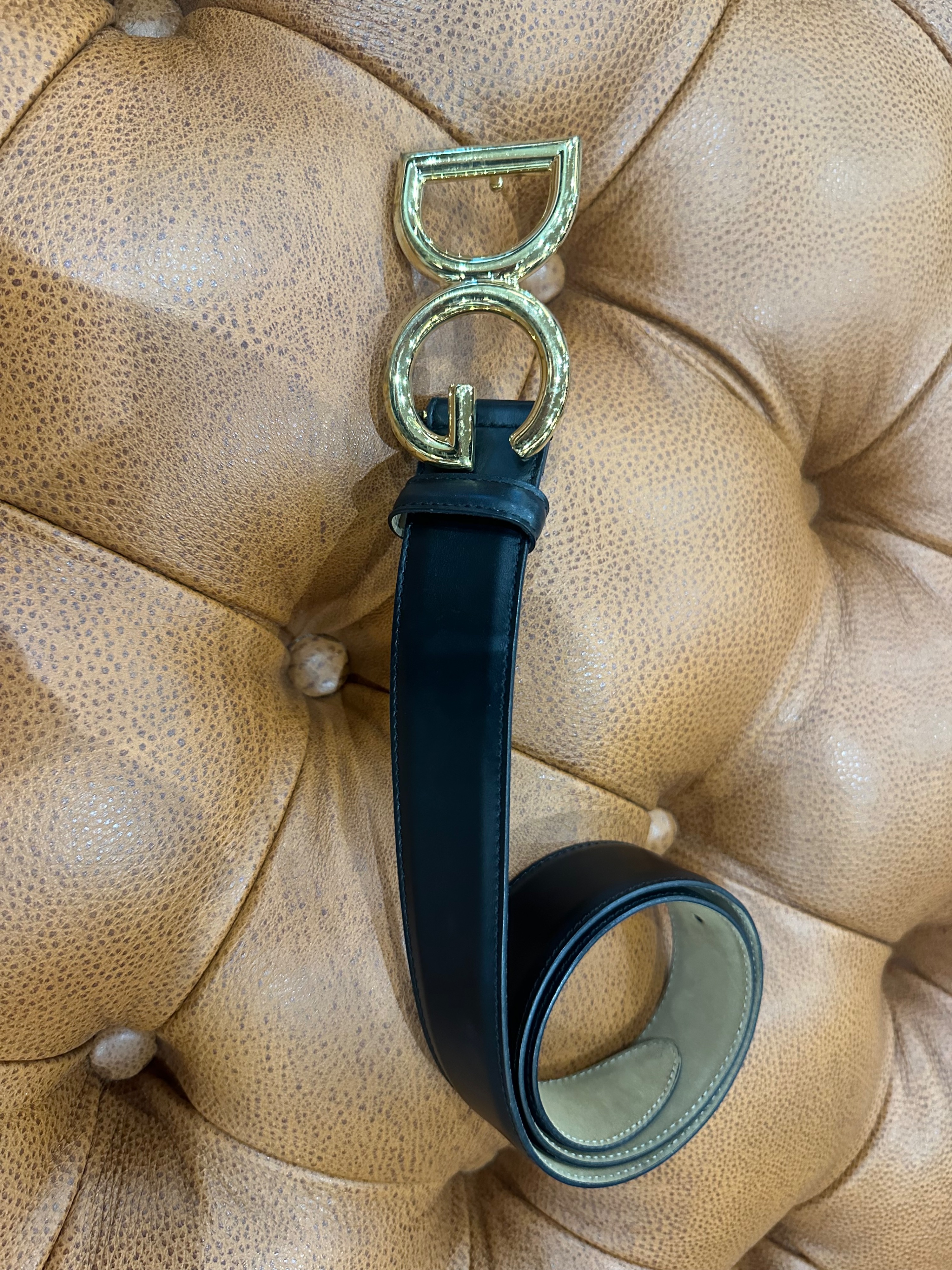 Preowned Dolce  Gabbana Black Leather DG Belt Size XS