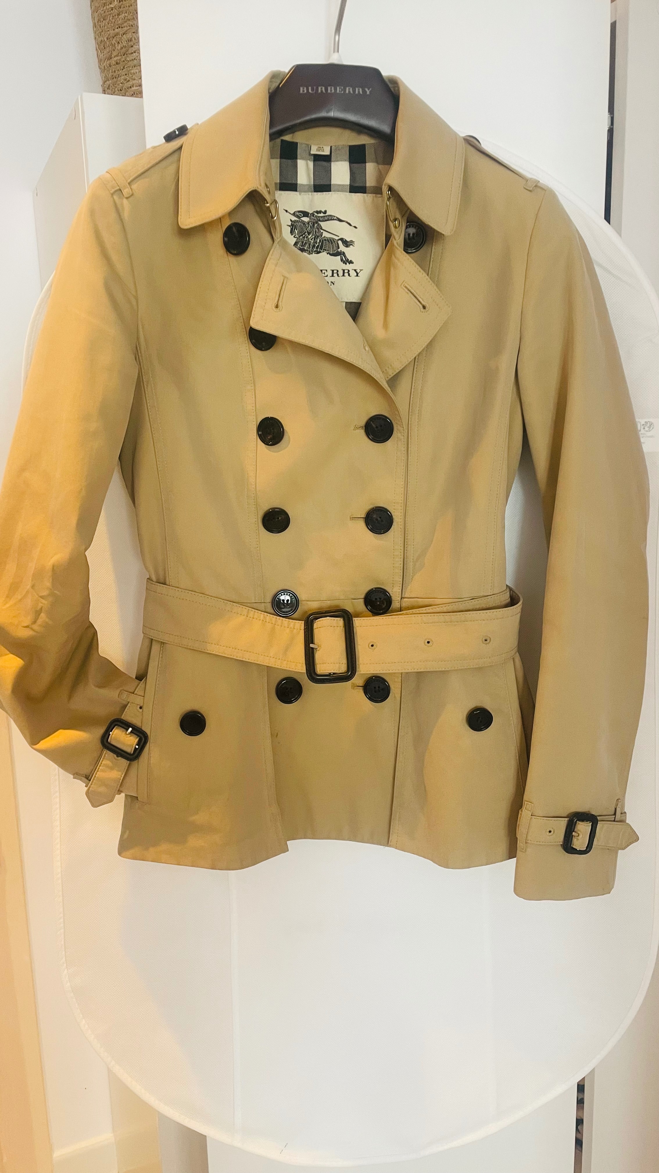 Preowned Burberry the Kensington Short Trench Coat Size S Camel viscose