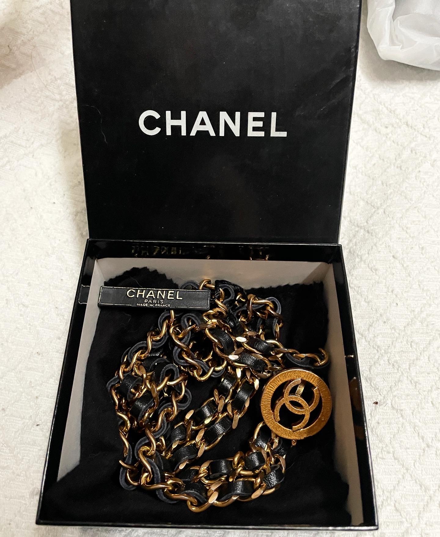 Preowned Chanel Vintage Black Leather Chain Waist Belt Gold black