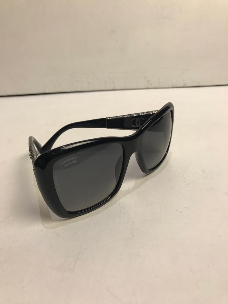 Preowned Chanel Black acetate embellished arm sunglasses