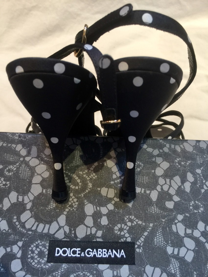 Preowned Dolce  Gabbana Black Polka Dot Sandals Size 37 Black  White leather