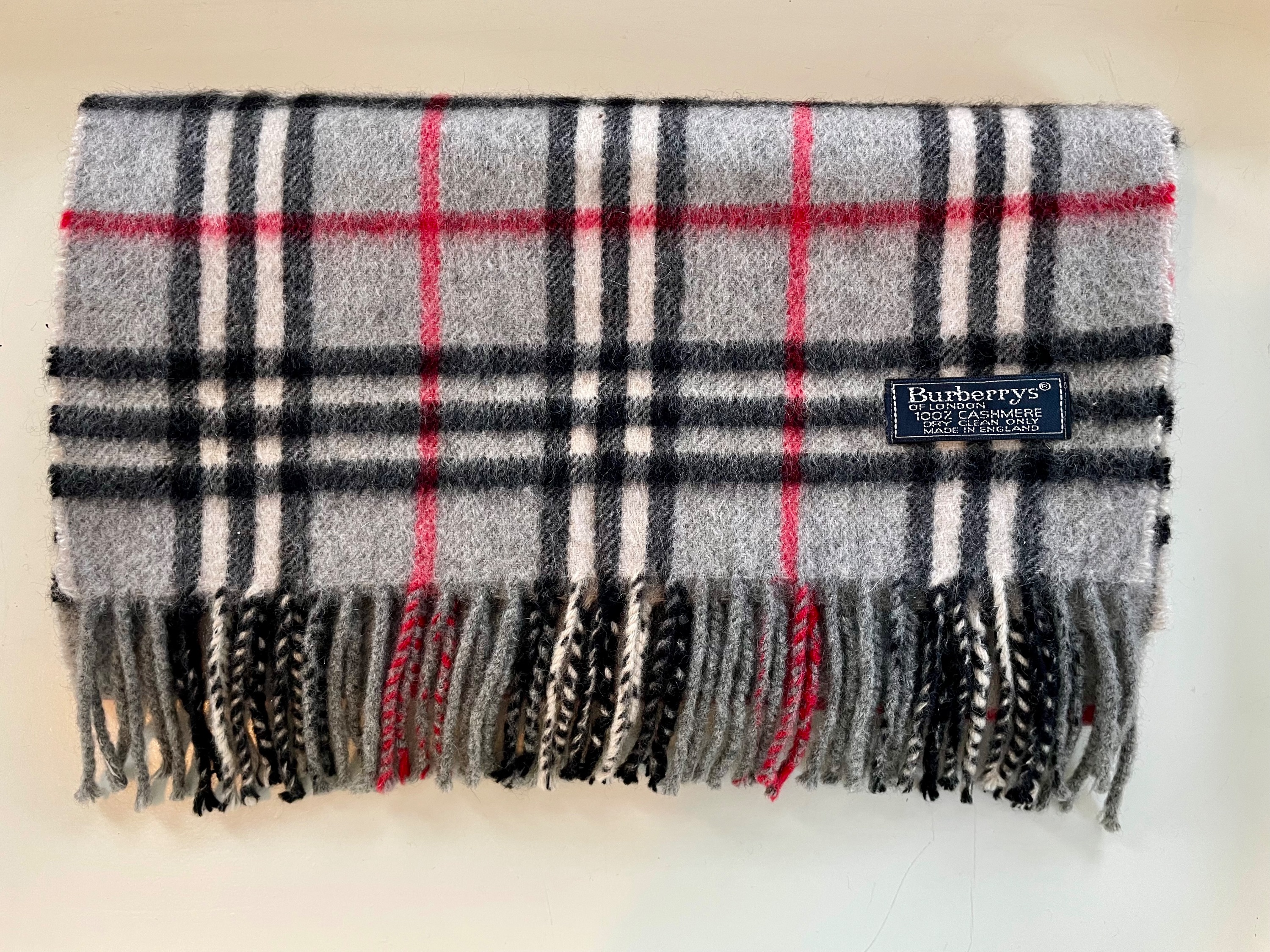 Burberry Grey Checked Cashmere Scarf Size L Pale grey, red and black.