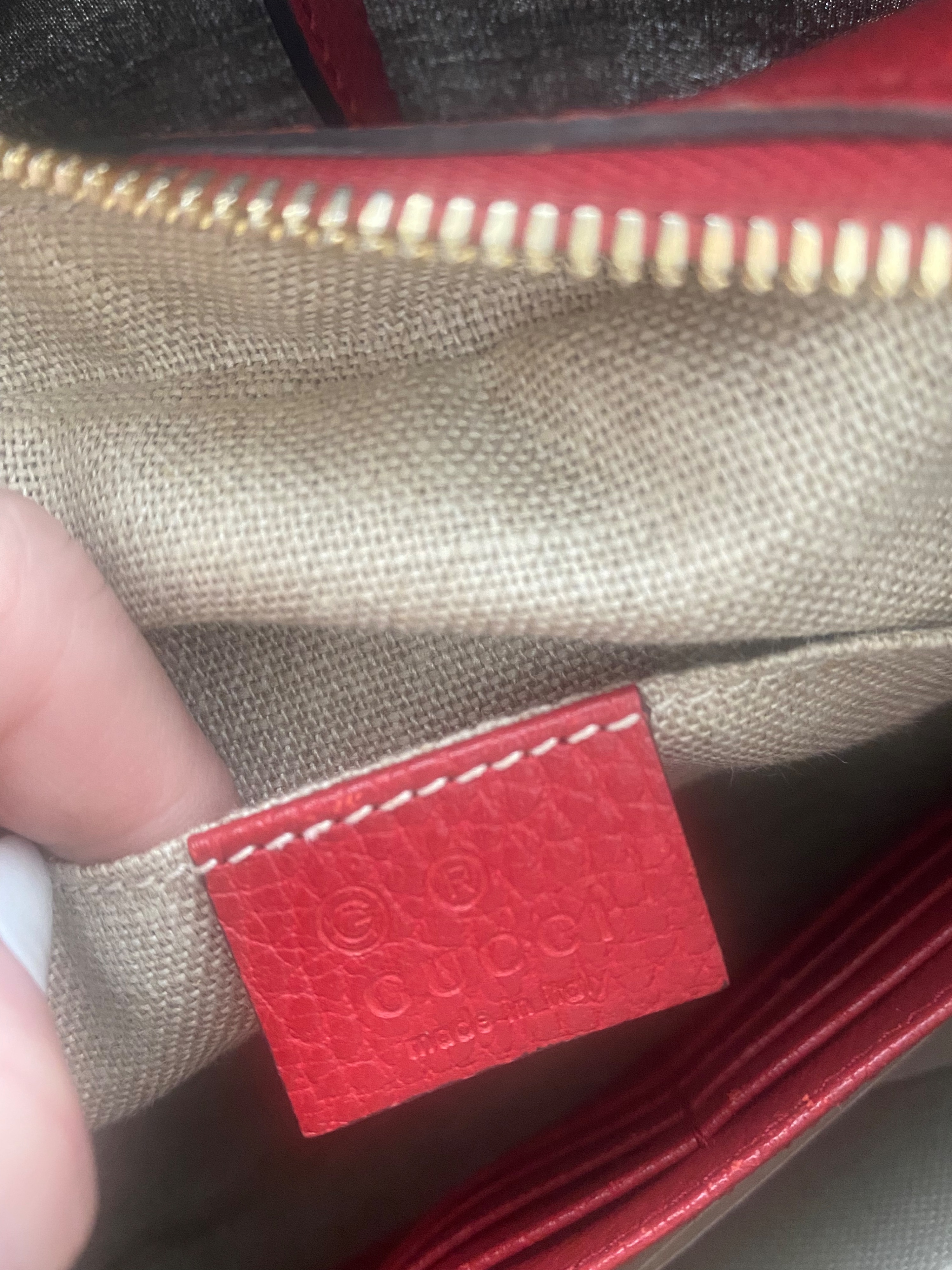 Preowned Gucci GG Supreme Red Bree Crossbody Bag Beige Canvas with red leather trim canvas/calf leather