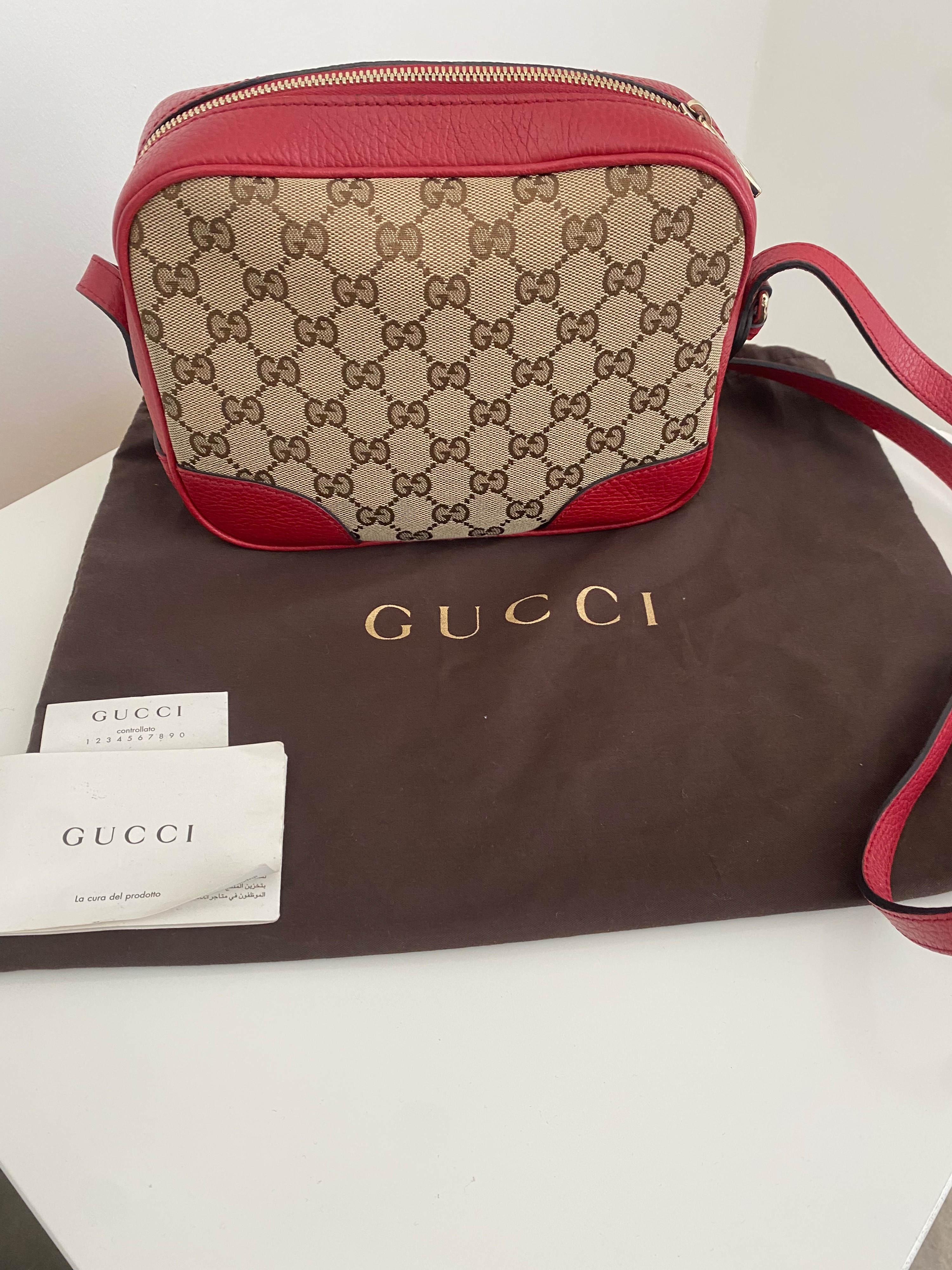 Preowned Gucci GG Supreme Red Bree Crossbody Bag Beige Canvas with red leather trim canvas/calf leather