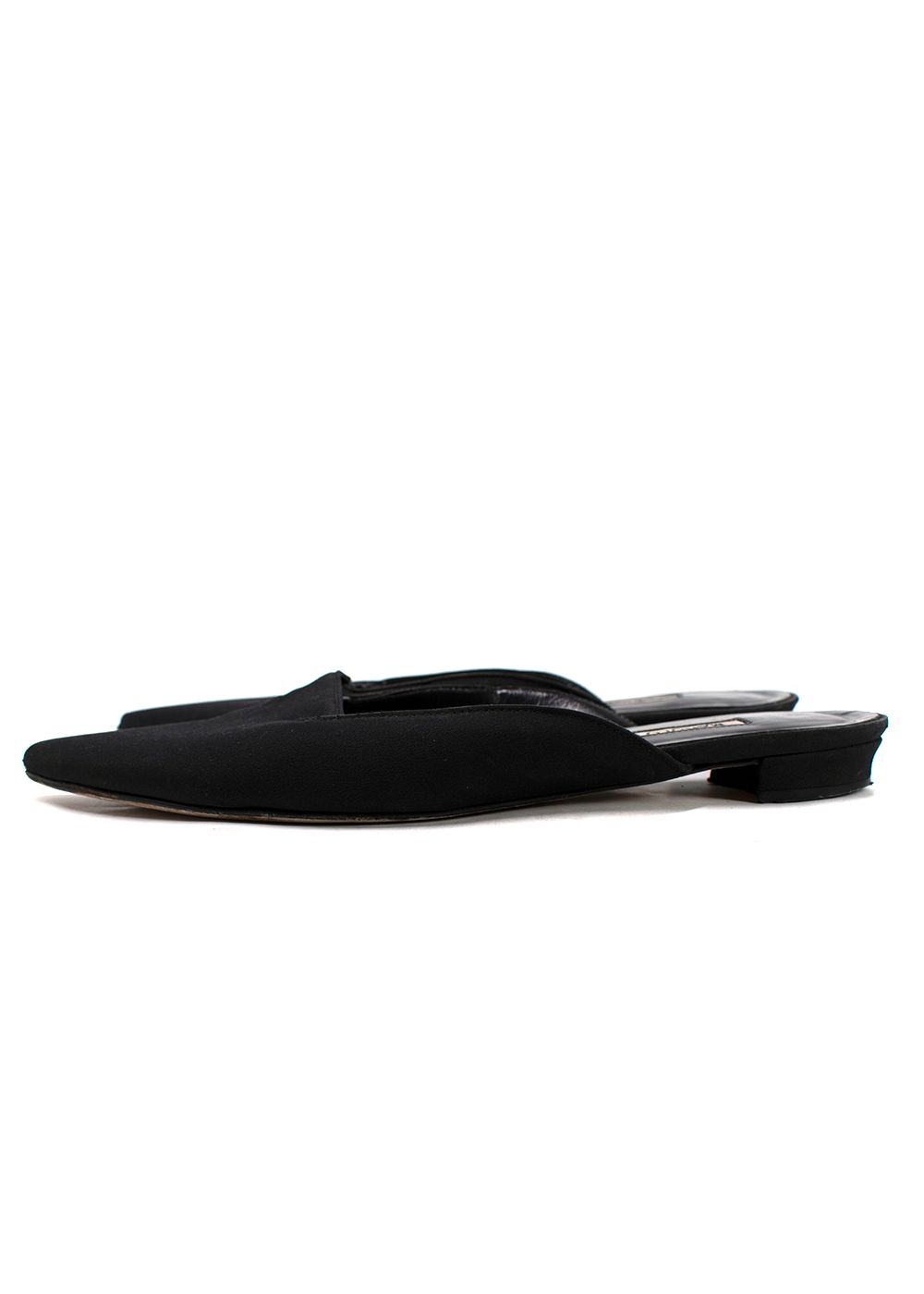 Preowned Manolo Blahnik Black Pointed Flats Size 39 leather