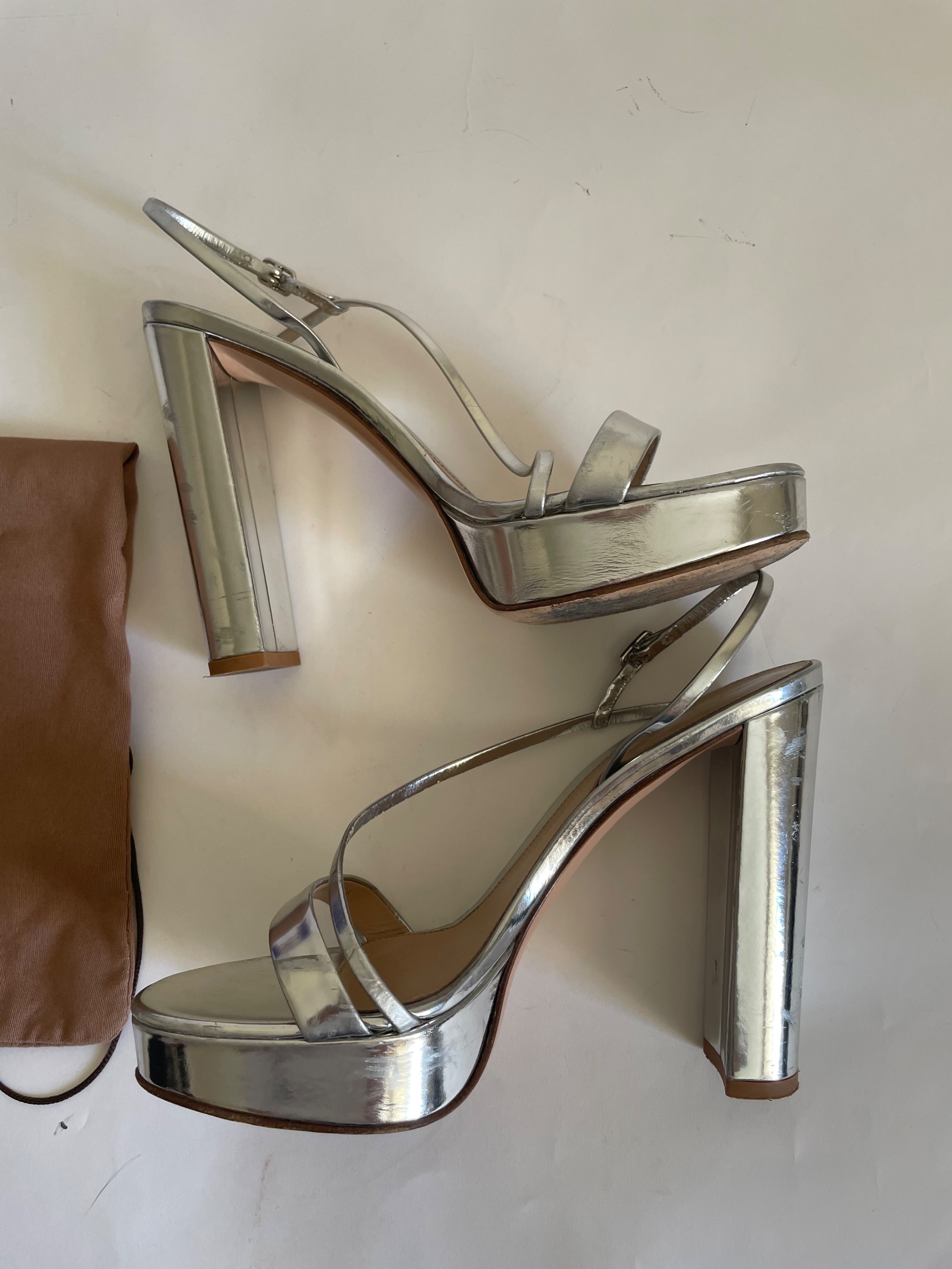 Preowned Gianvito Rossi Kimberly leather platform sandals Size 385 Silver