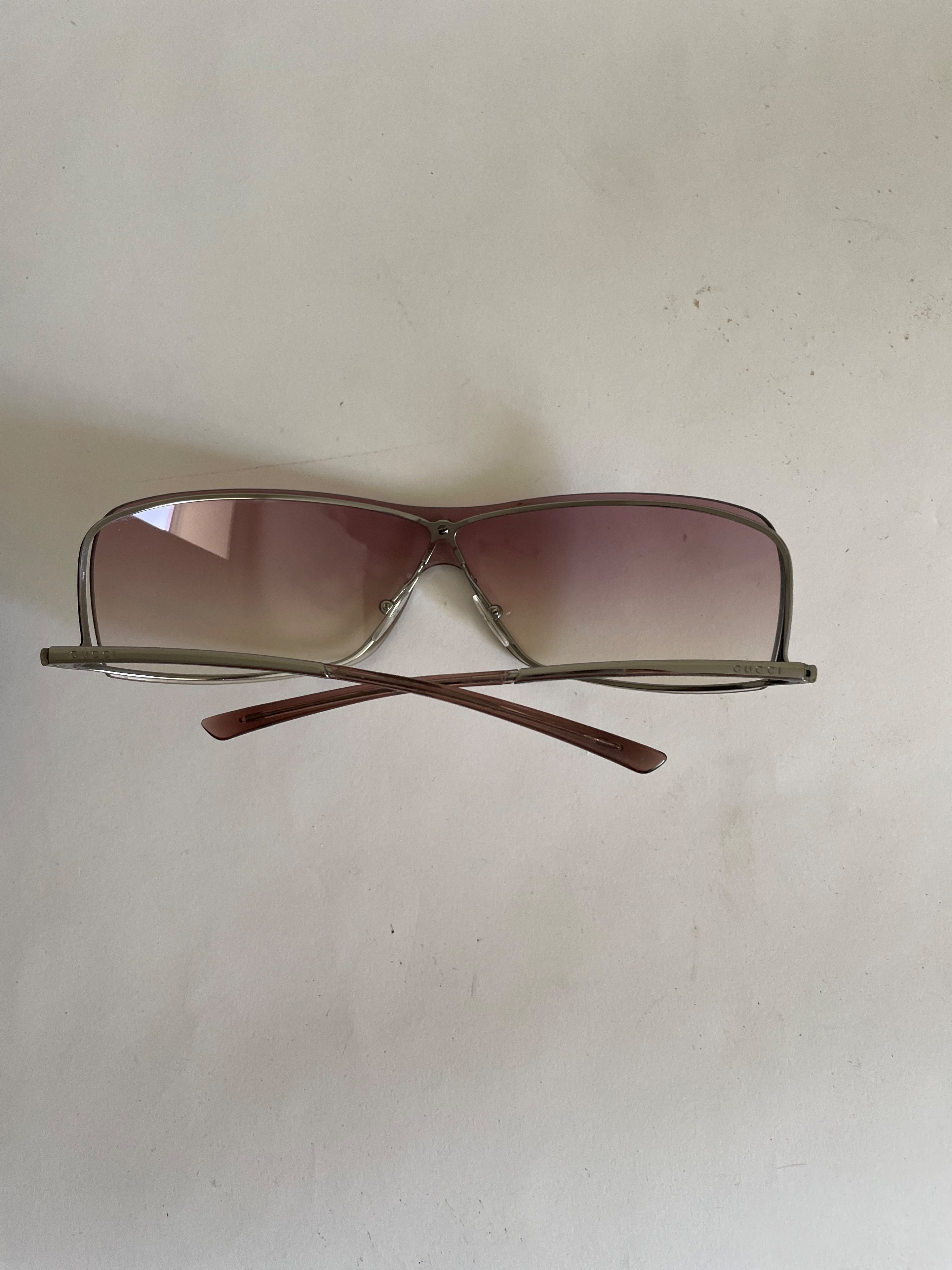 Preowned Gucci Pink Lens Silver Tone Shield Sunglasses Pink and purple lenses metal