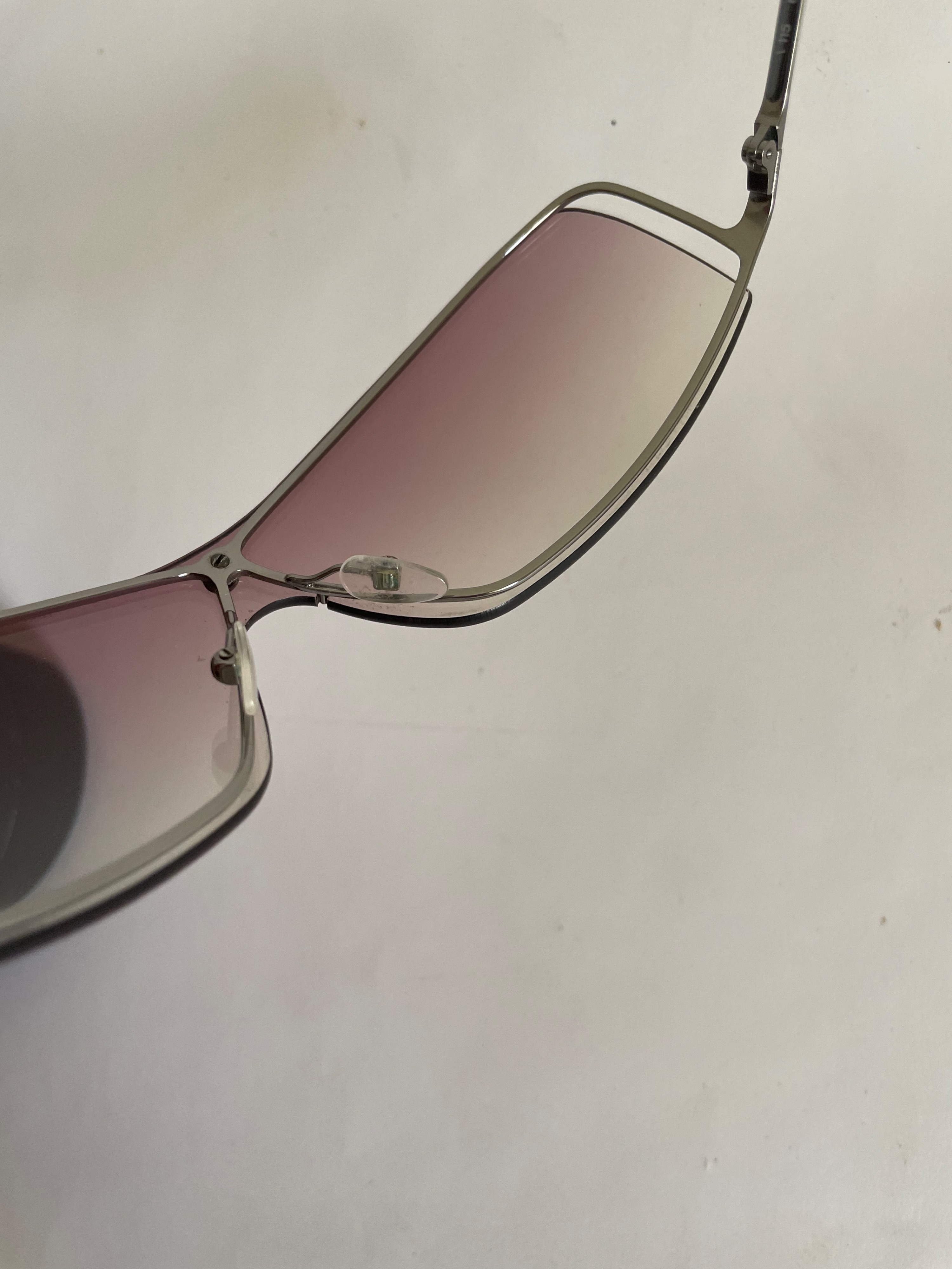 Preowned Gucci Pink Lens Silver Tone Shield Sunglasses Pink and purple lenses metal