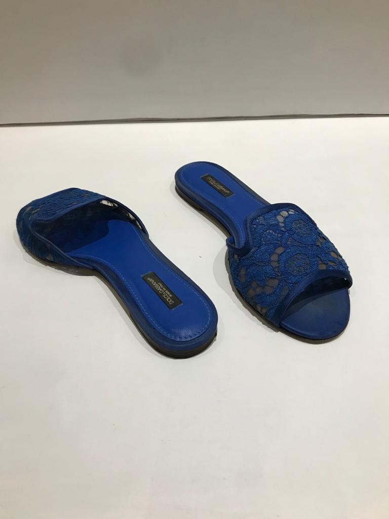 Preowned Dolce  Gabbana Blue Lace Slides Size 375 cloth