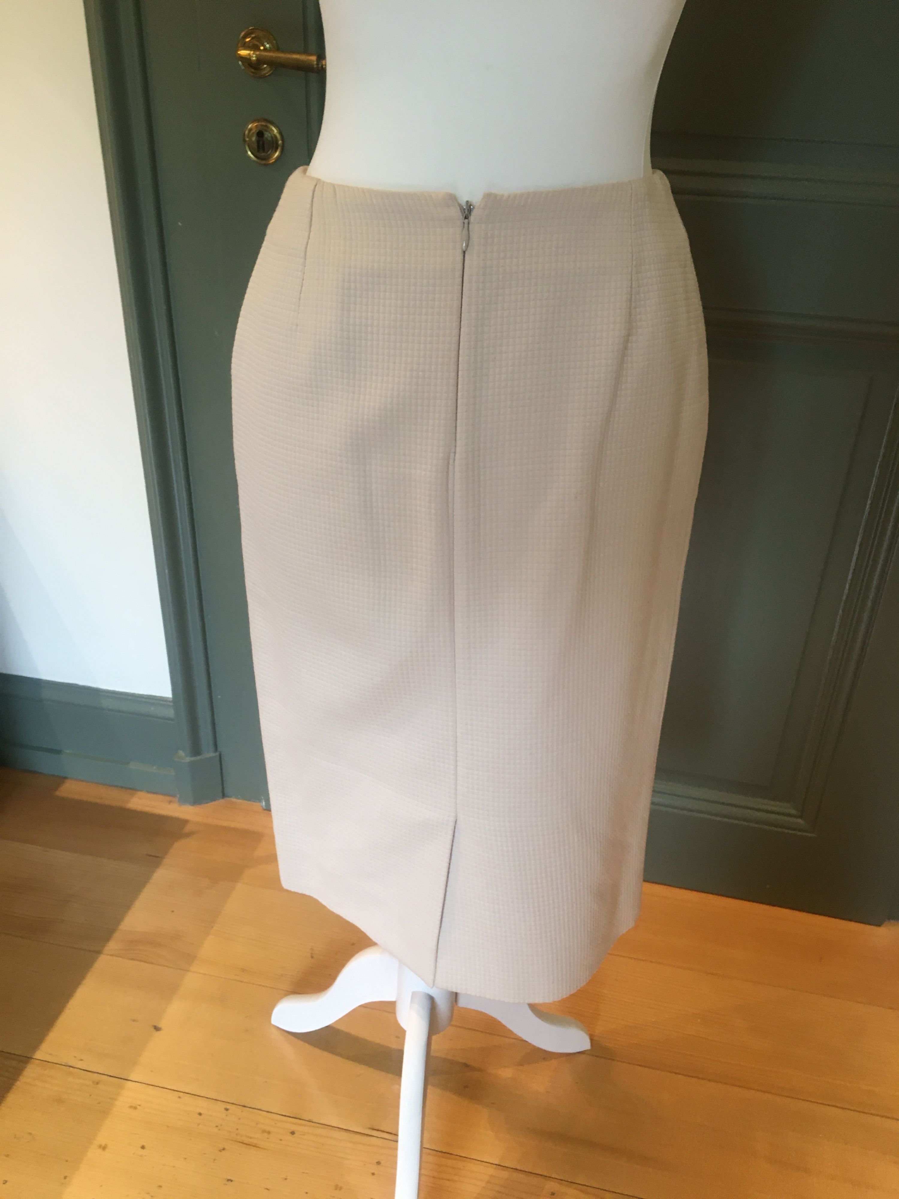 Preowned Dior Cream Waffle Pencil Skirt Size S beige cotton