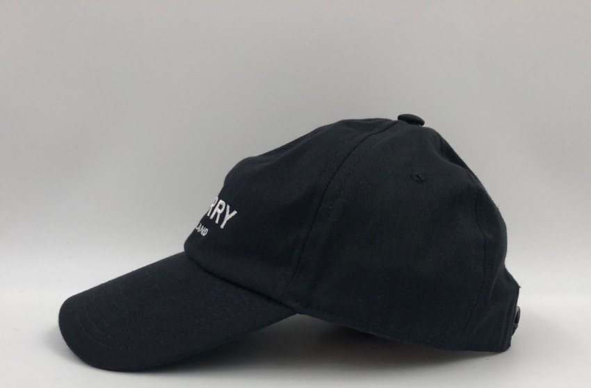 Men's Burberry Embroidered Logo Baseball Cap Size M Black cotton