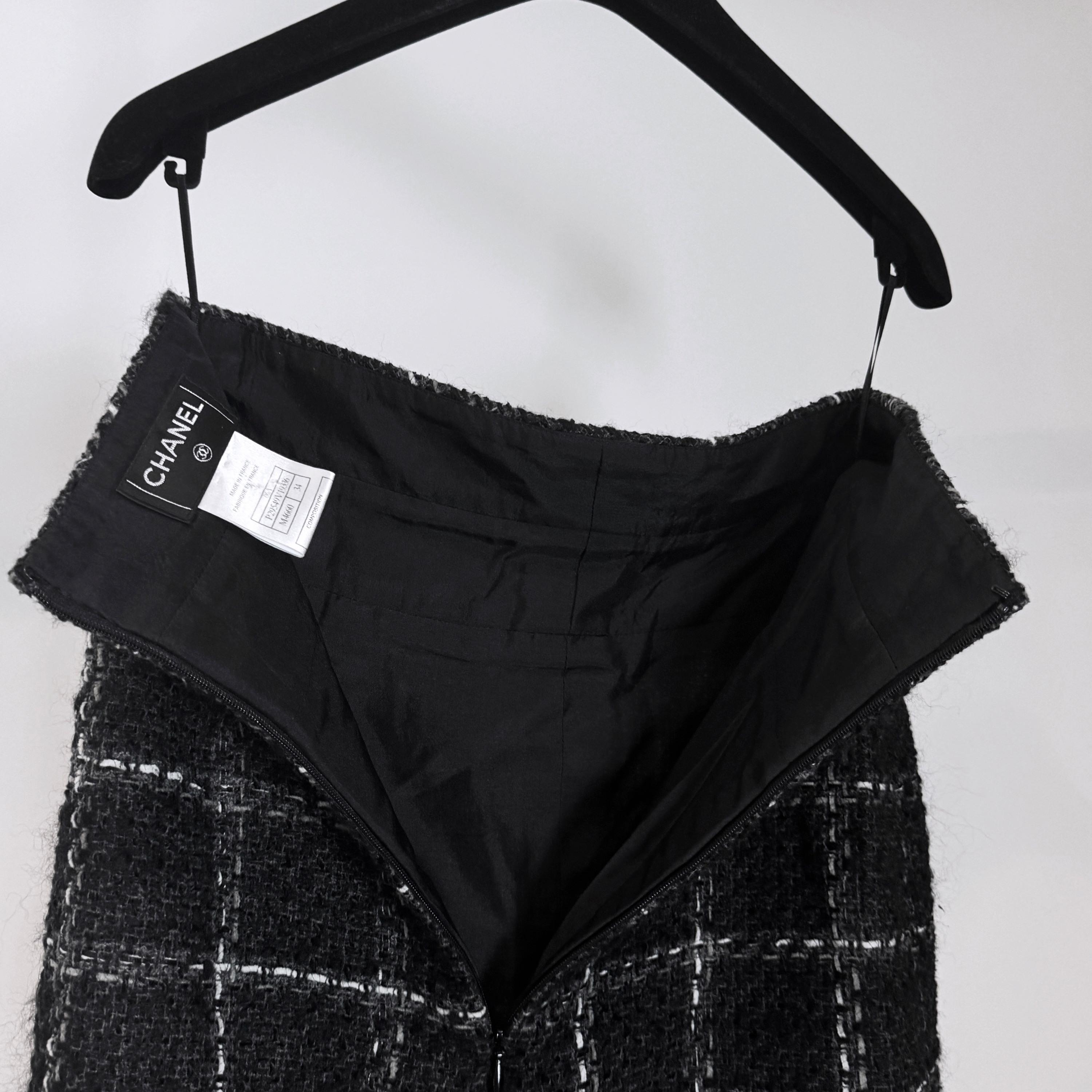 Chanel Checked Tweed Skirt With Charm At Waist Size S black