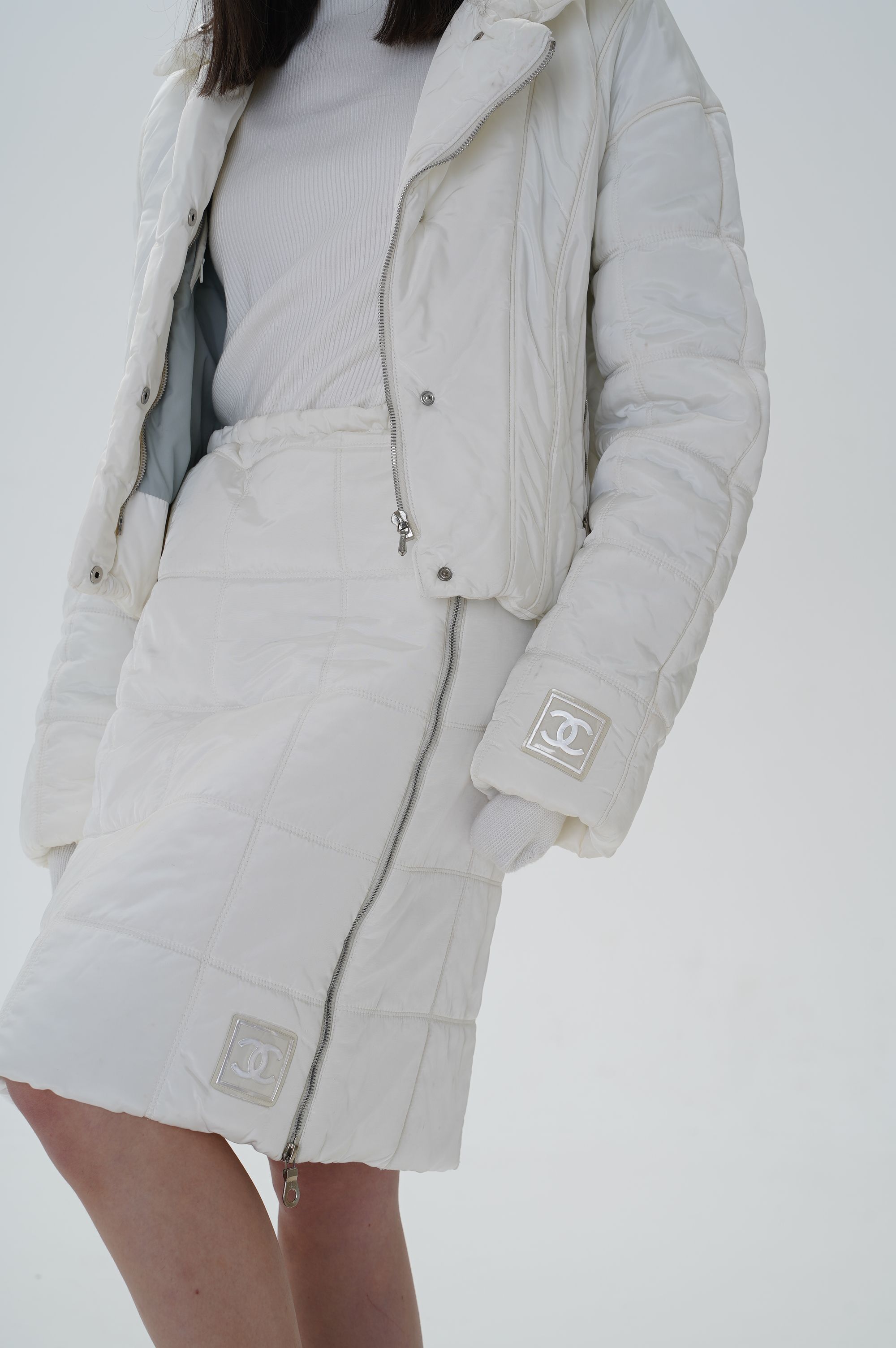 Preowned Chanel Identification White Quilted A-line Skirr Size S polyamide/lining-/polyester