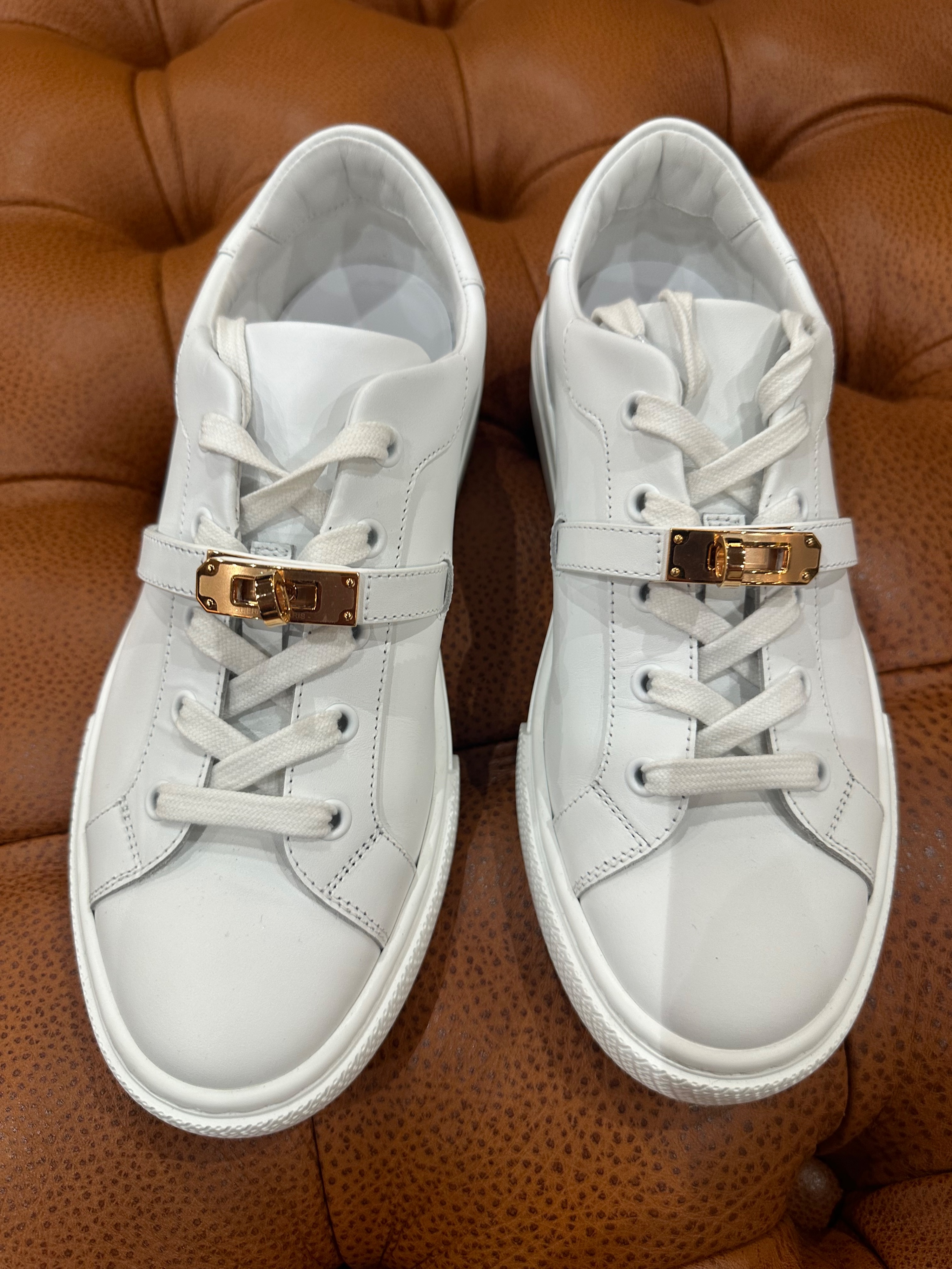 Preowned Hermes White Day Sneaker Size 39 leather