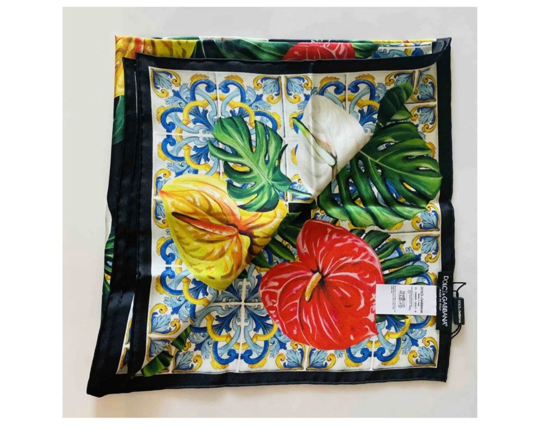 Dolce  Gabbana Jungle Tropical Flower Printed Siolk Scarf