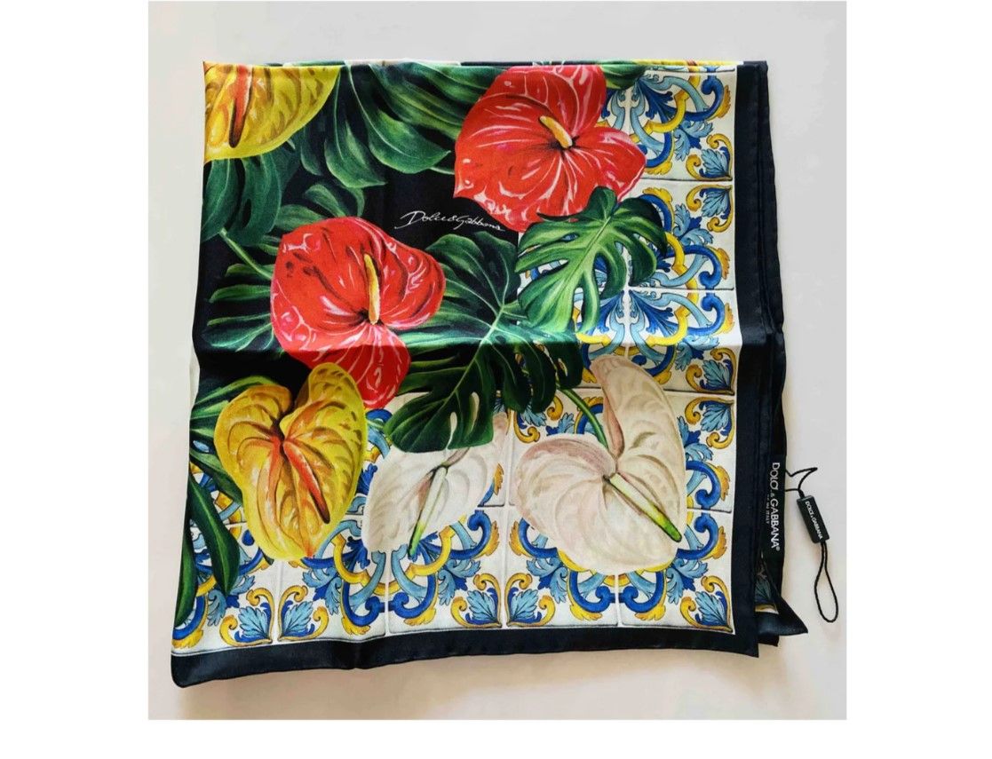 Dolce  Gabbana Jungle Tropical Flower Printed Siolk Scarf