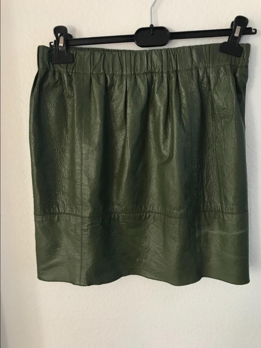 Preowned Marc Jacobs green leather mini skirt Size S