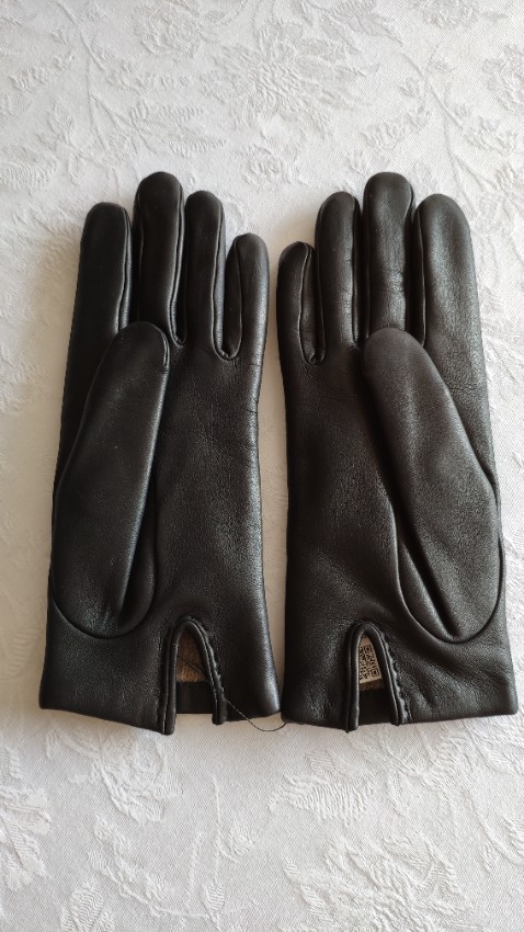 Hermes Chaine d'Ancre Embroidered Lambskin Gloves - Size 7